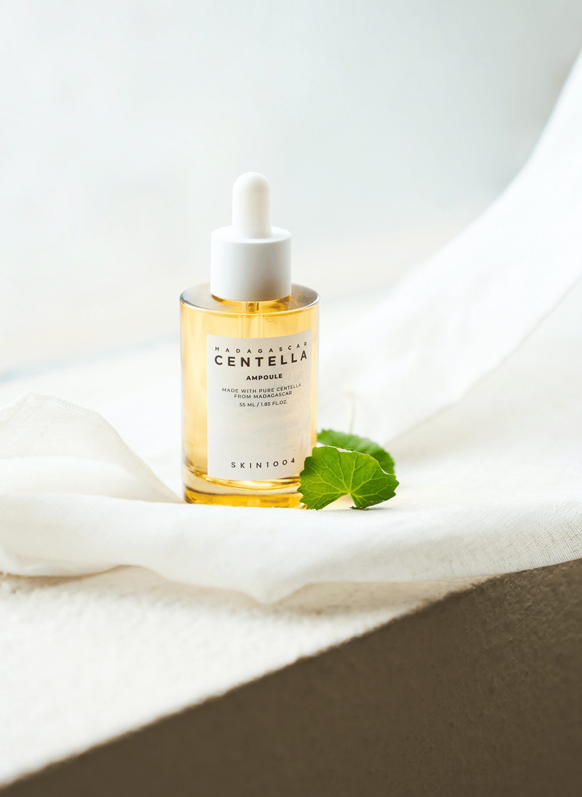 Hydrating and soothing serum with centella asiatica SKIN1004 No color