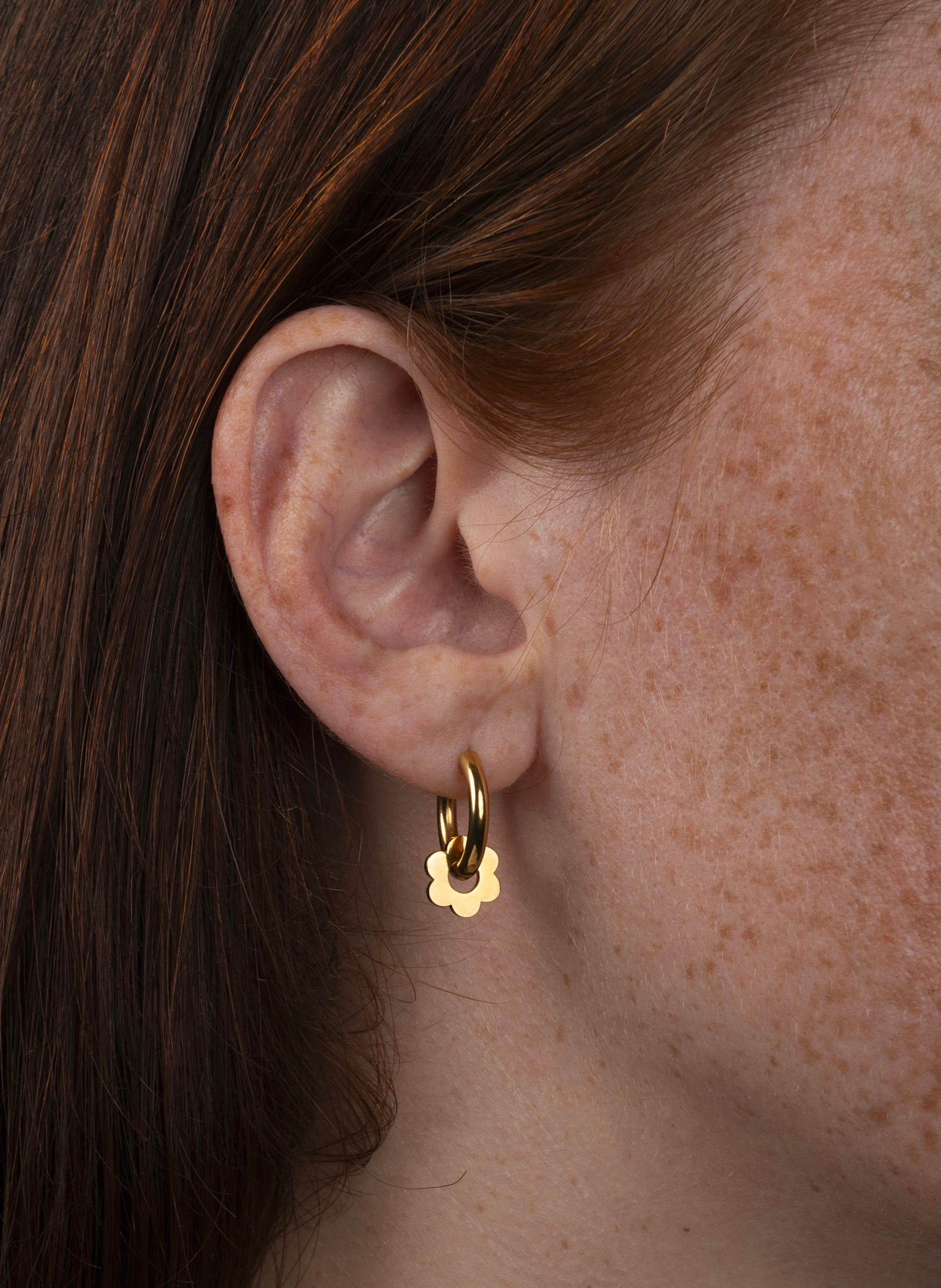 Boucles d'oreille fleurette en acier inoxydable KURAGE GINZA Argent