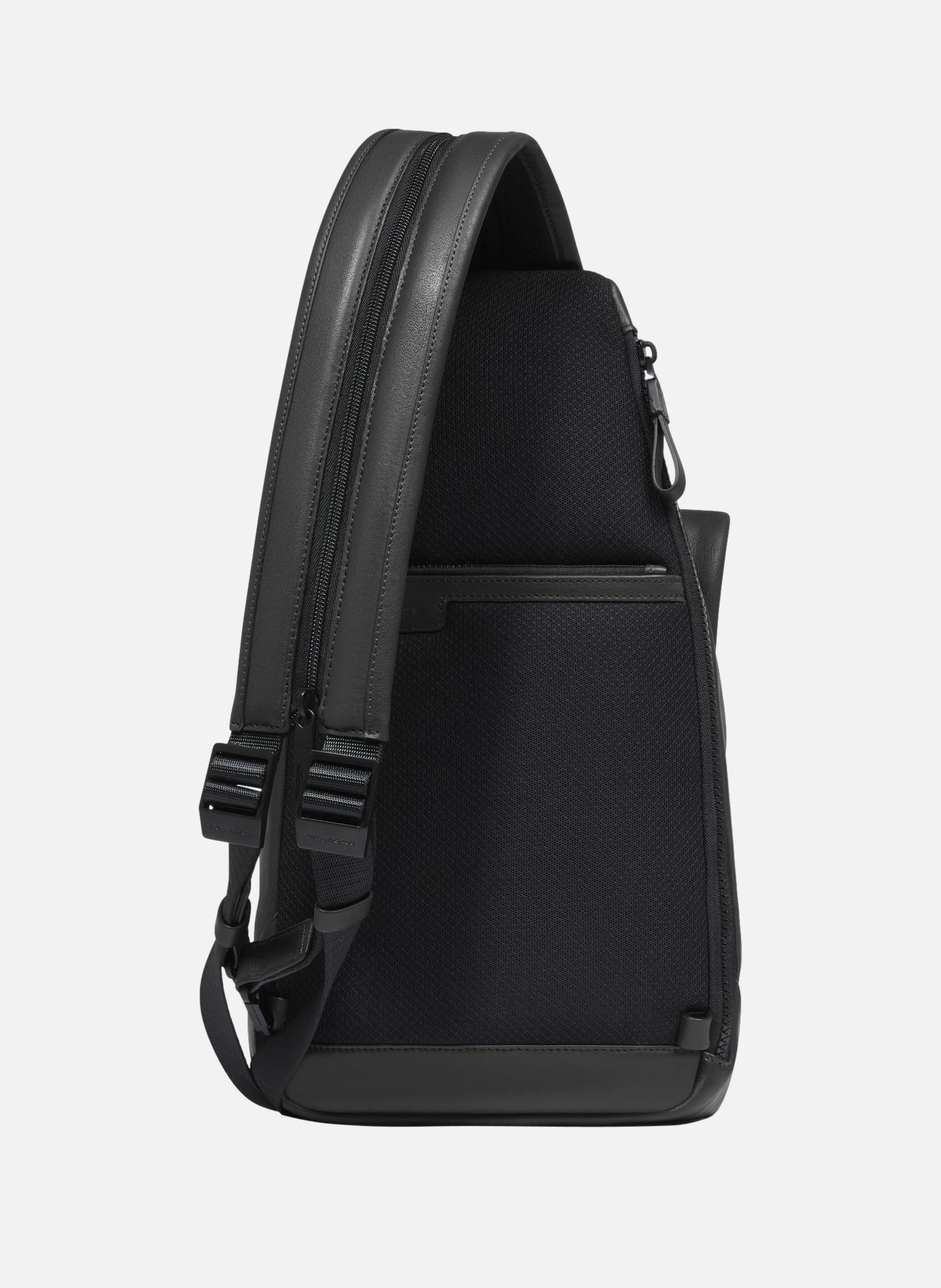 Convertible to backpack sling bag PIQUADRO Black