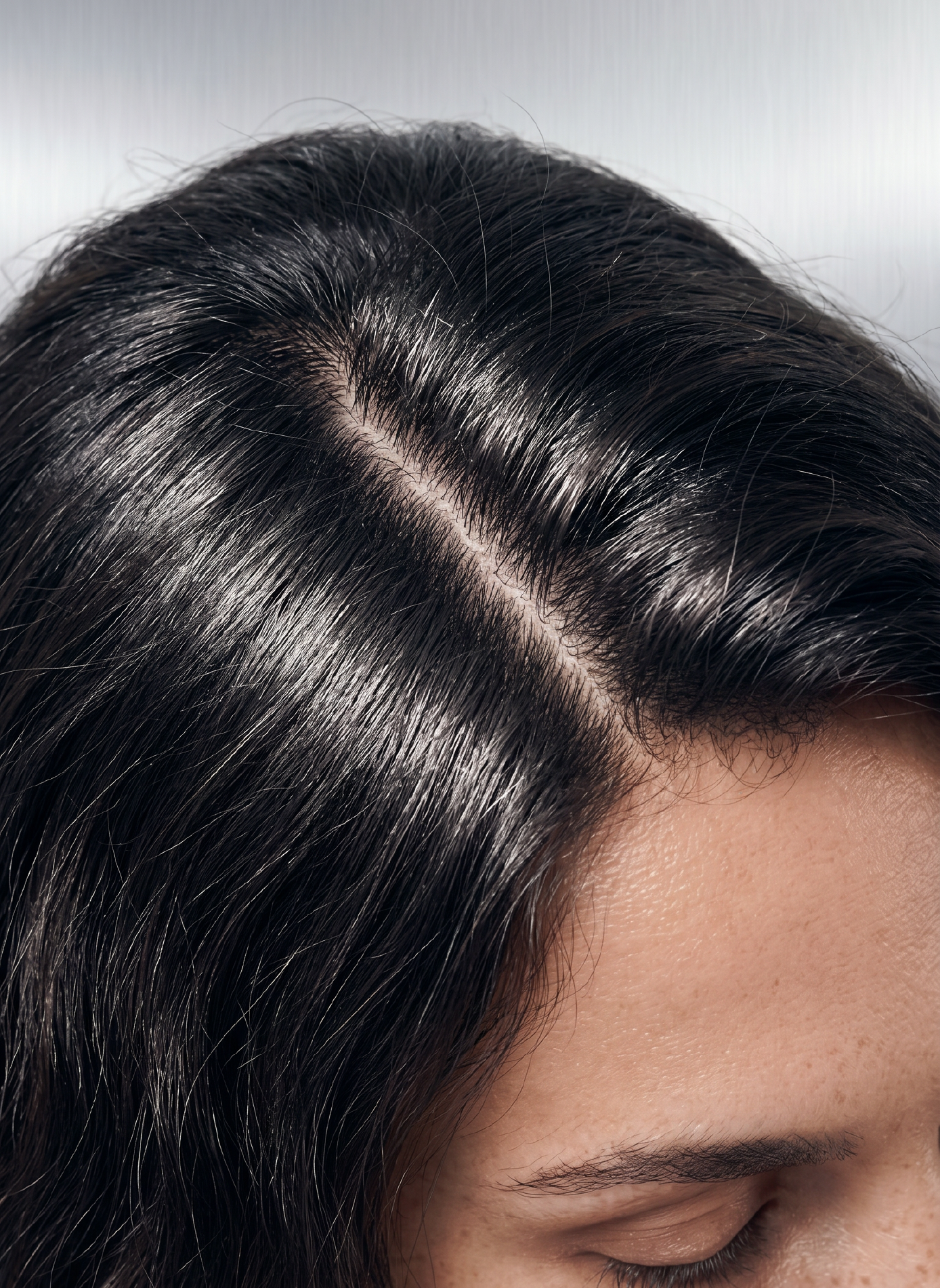 Haar- und Kopfhautstärkendes und verdichtendes Serum NOOANCE No color