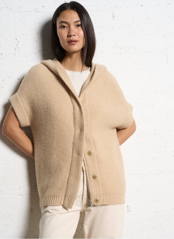 Gilet col à capuche en cachemire glory Beige by KUJTEN KUJTEN Gilet col à capuche en cachemire glory Beige