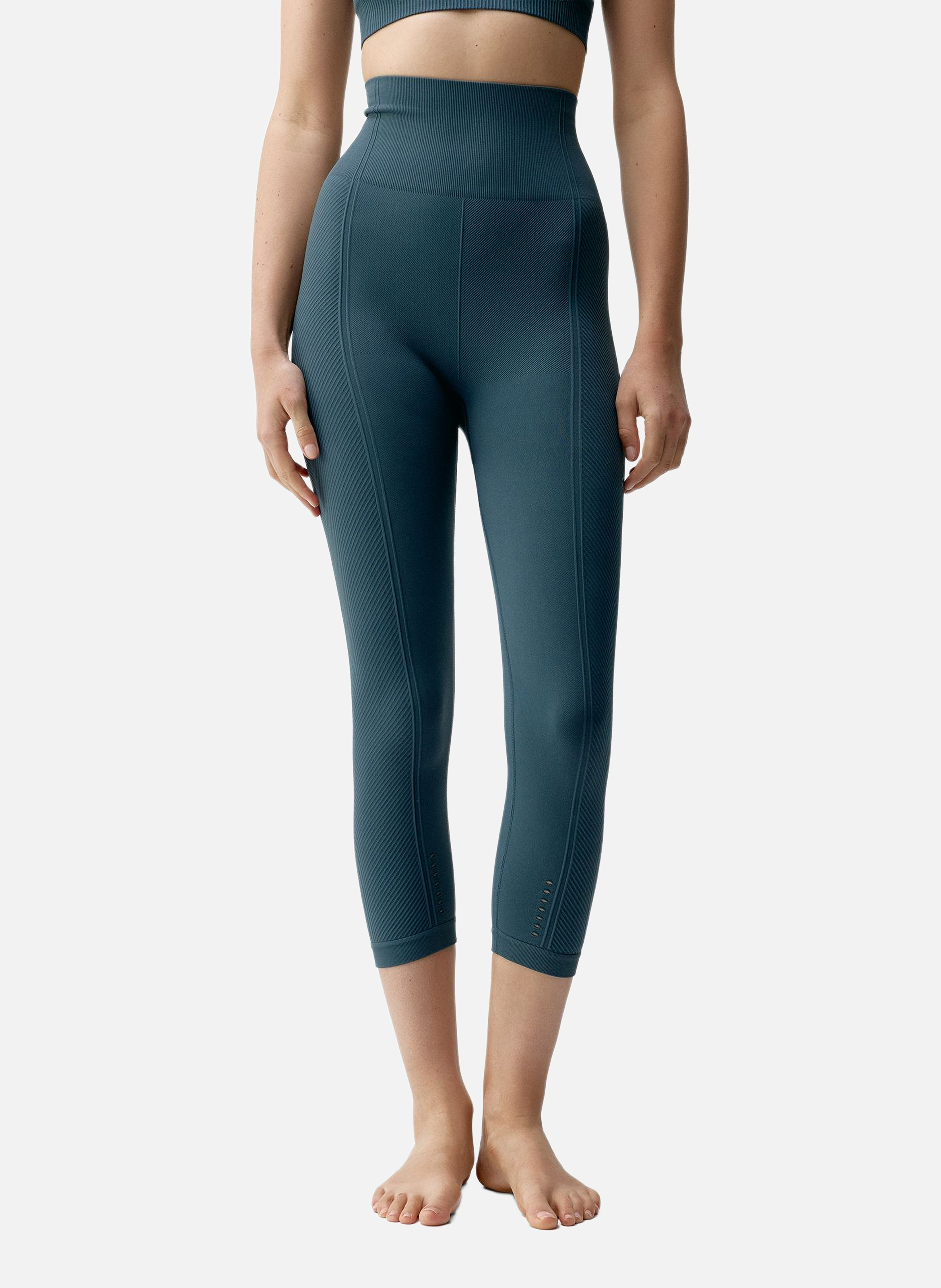 Legging de sport capri seamless apamala BORN LIVING YOGA Bleu