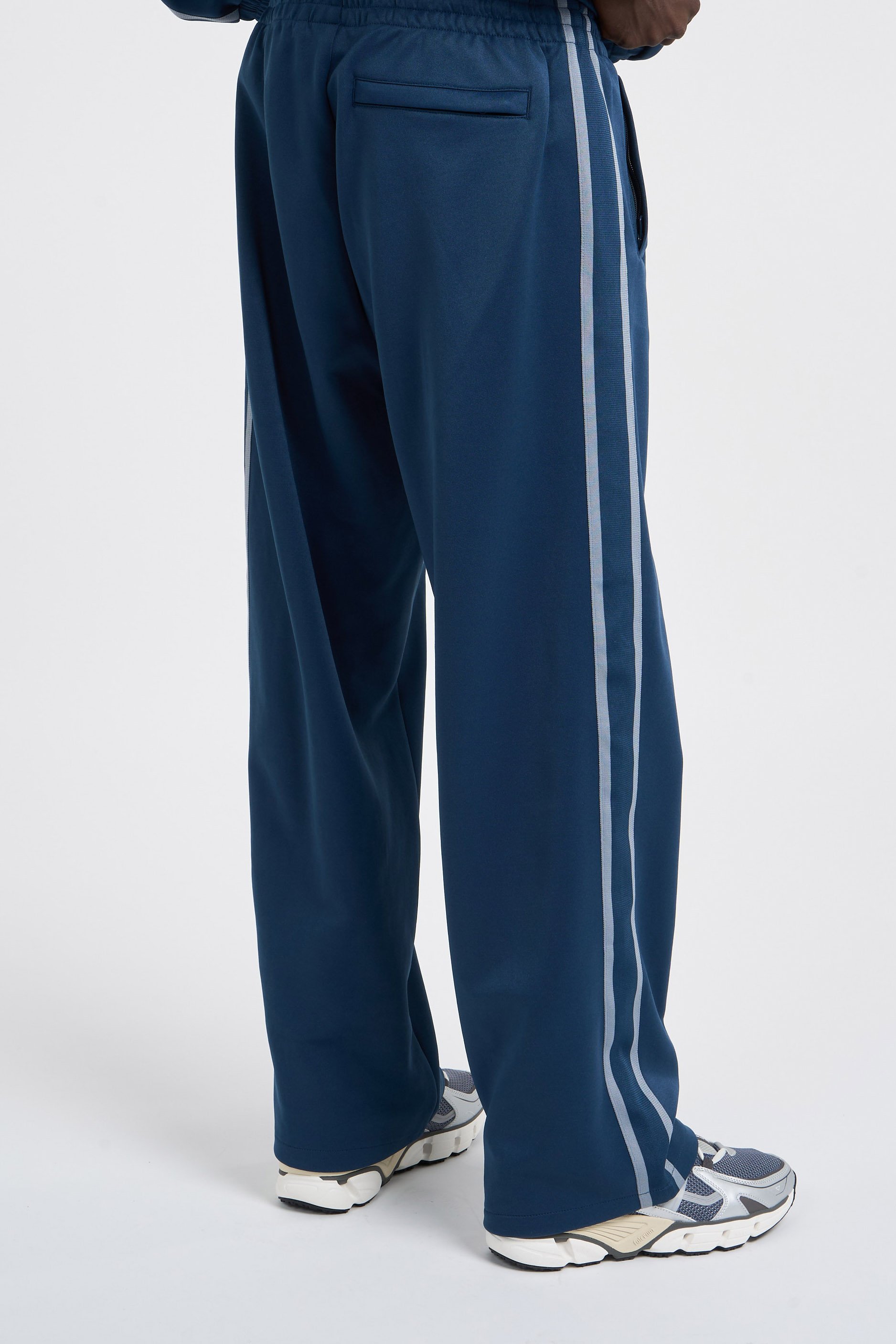 Pantalon de survêtement bolar sweat pant CARHARTT WIP Bleu