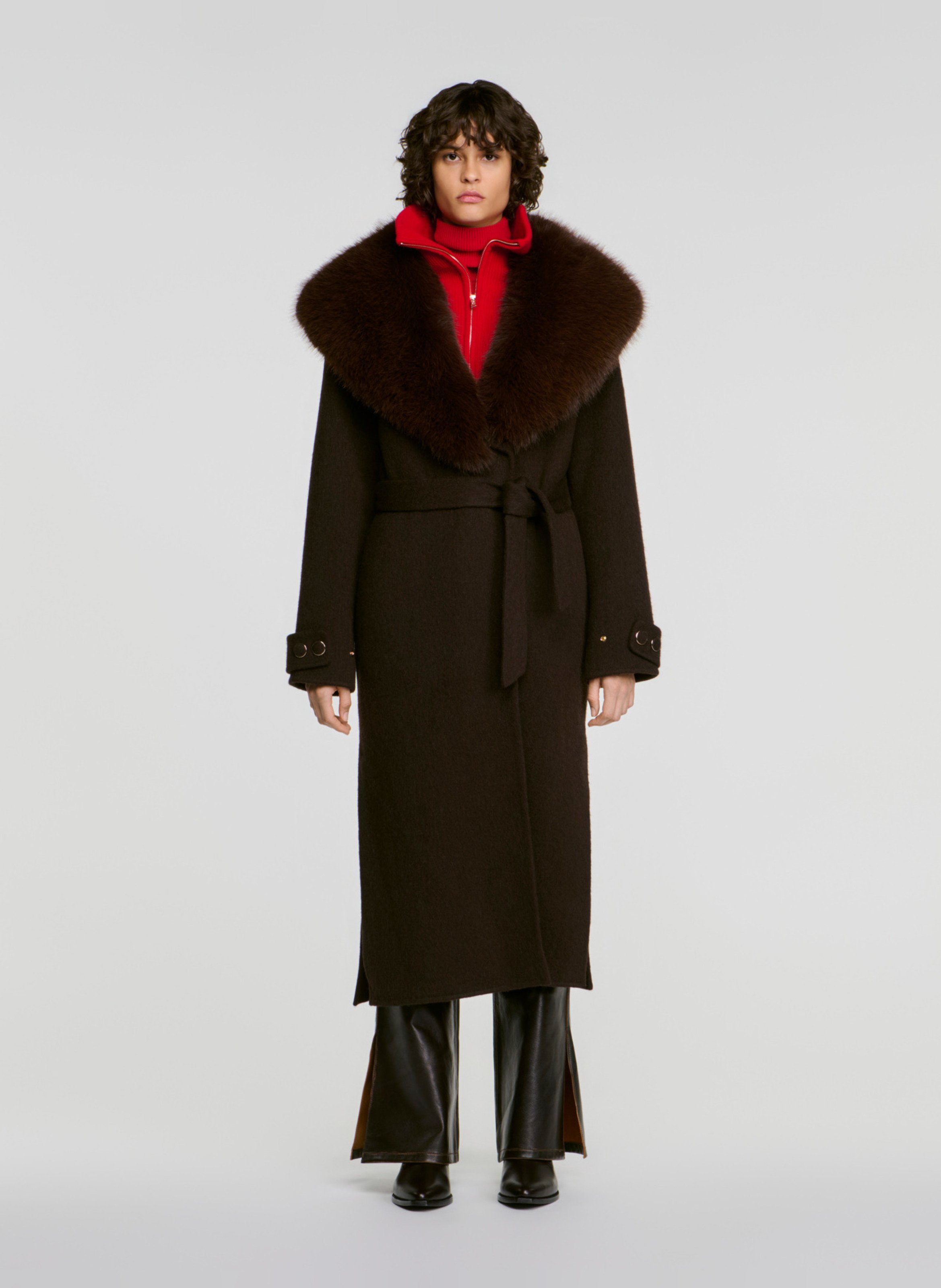Manteau ample ceinturé à col effet fourrue SANDRO Marron