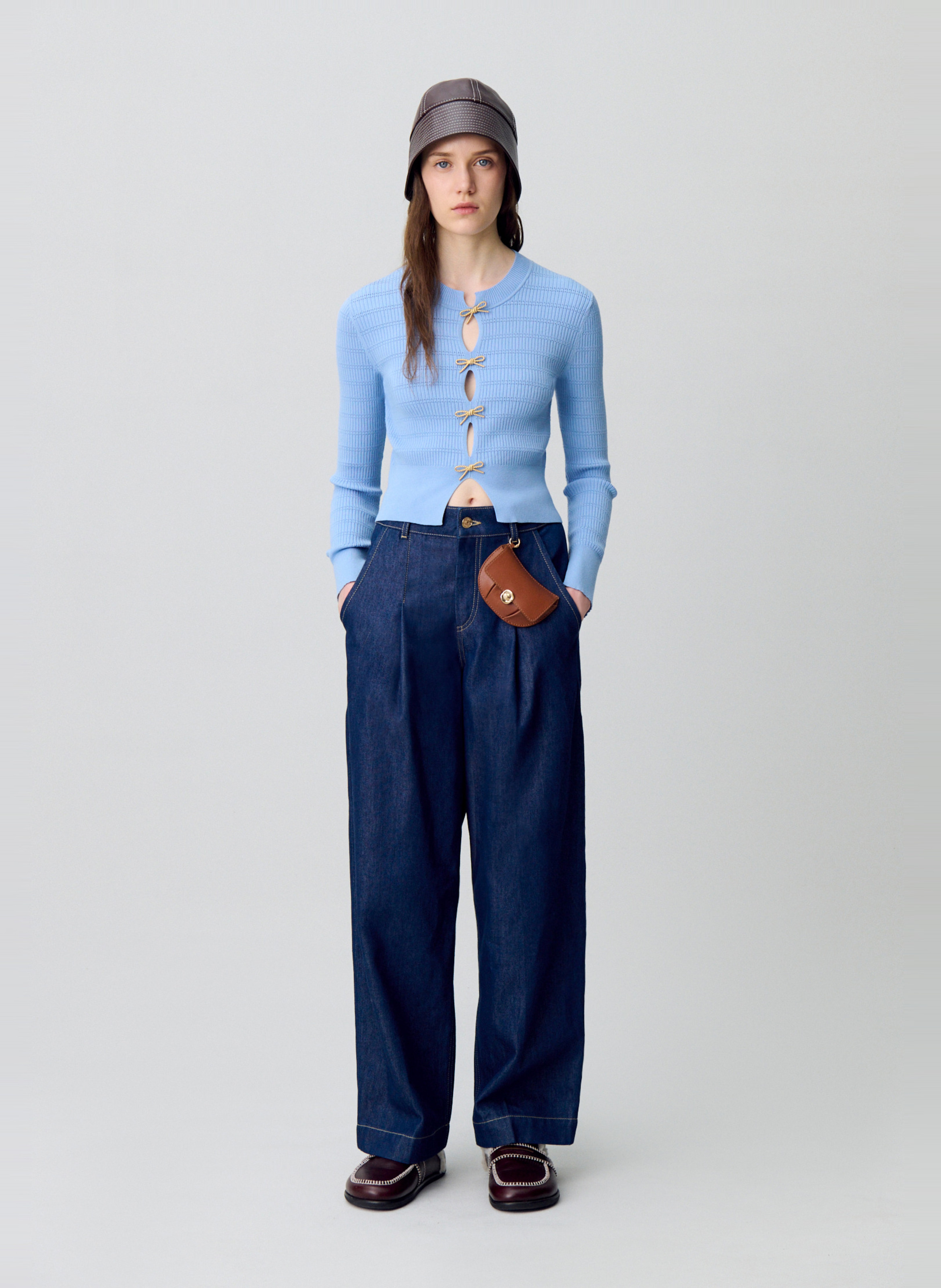 Pull ajusté à détails ajourés et nœuds manivelle CLAUDIE PIERLOT Bleu