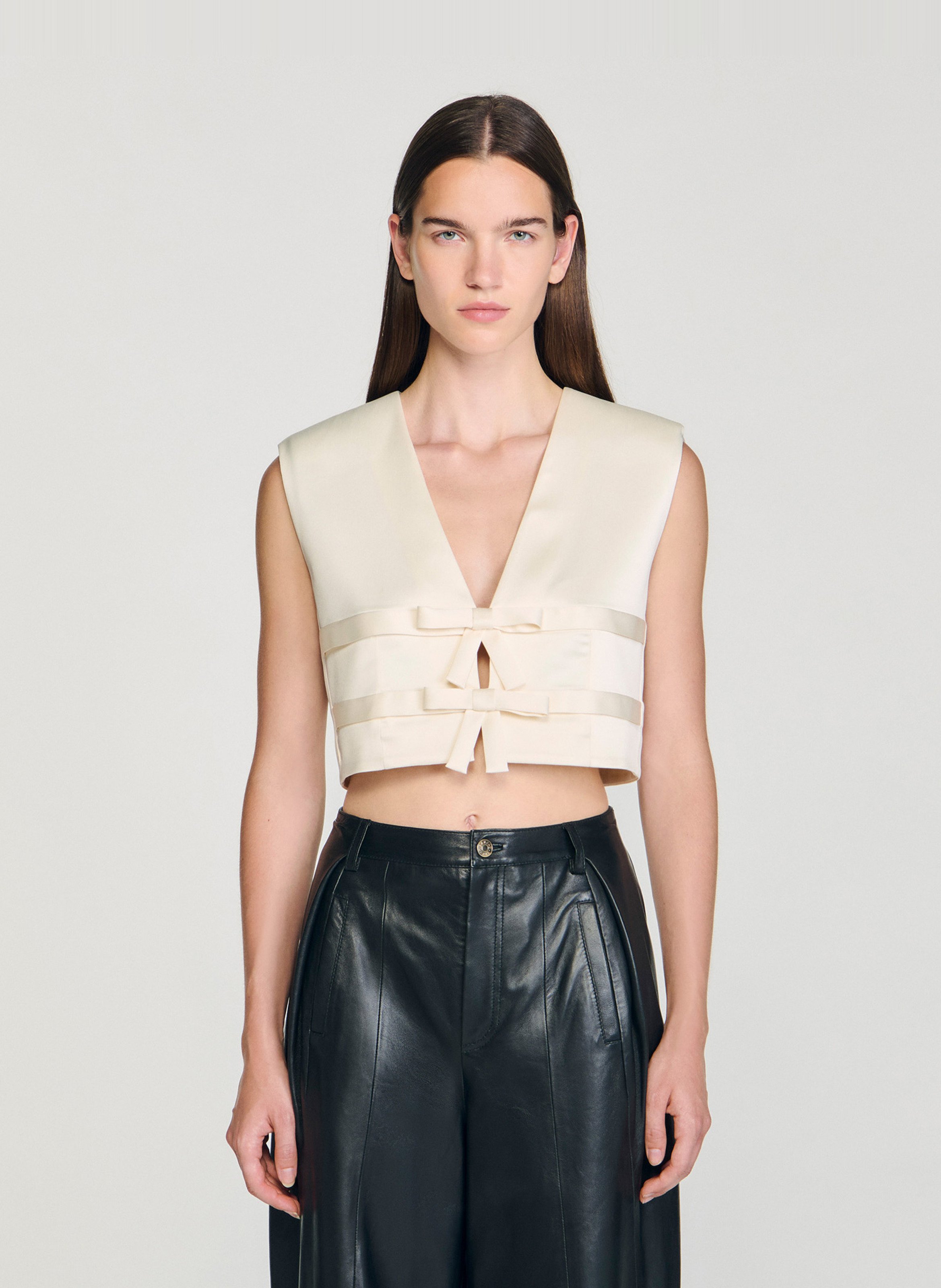 Top court satiné sans manches à noeuds SANDRO Beige