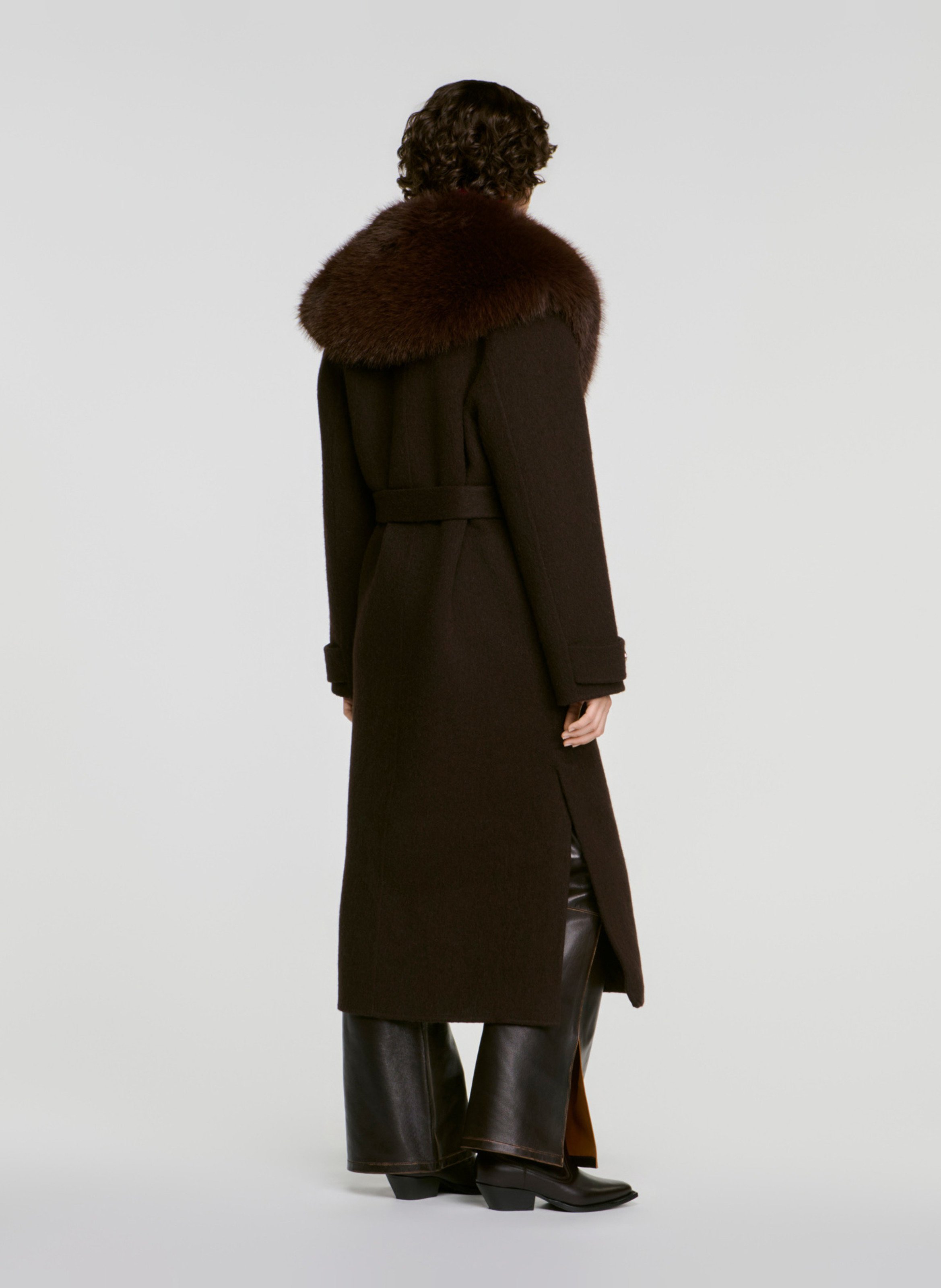 Manteau ample ceinturé à col effet fourrue SANDRO Marron