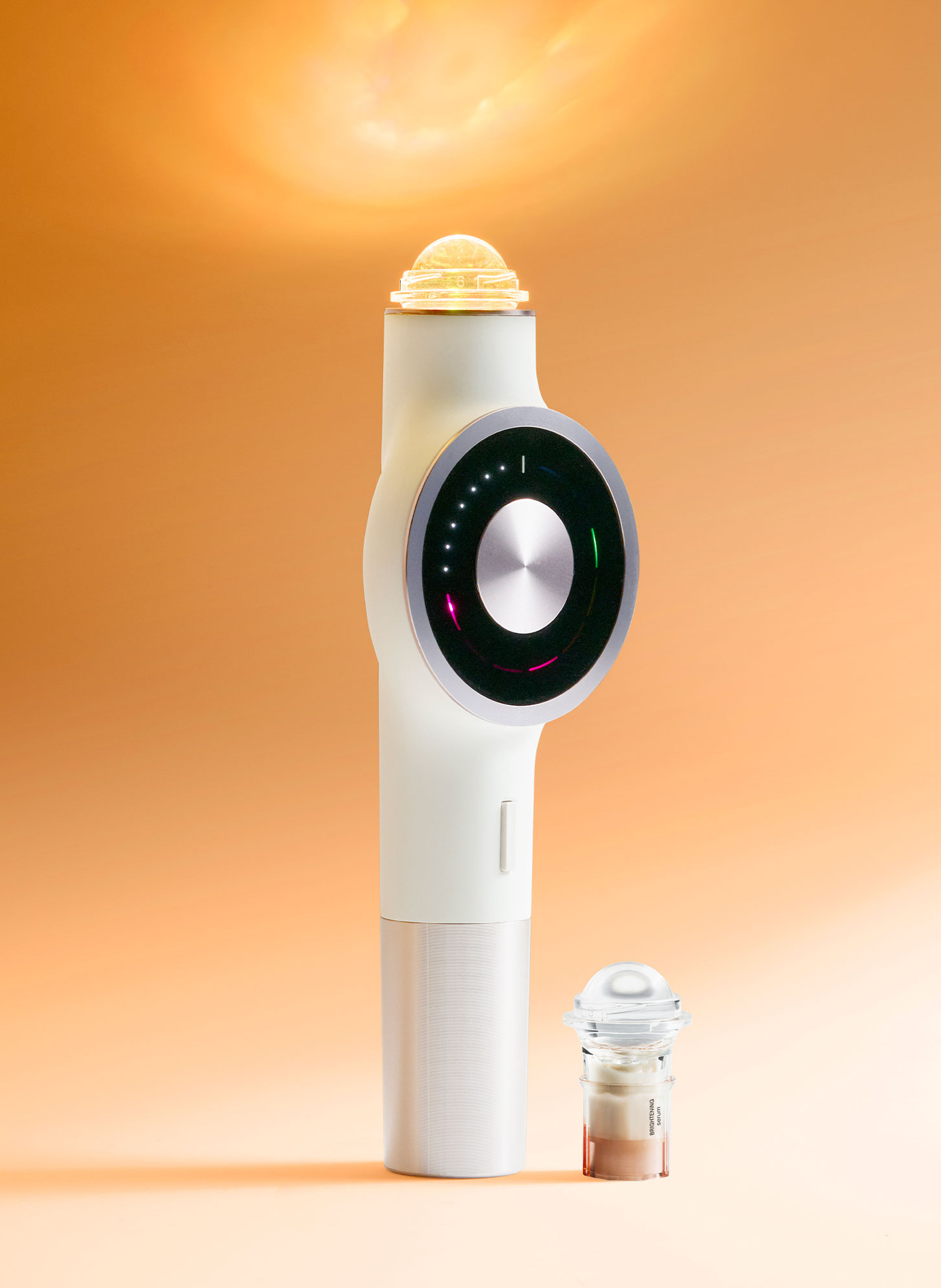 Capsules BRIGHTENING – Sérum Illuminateur à lumière LED LIGHTINDERM No color