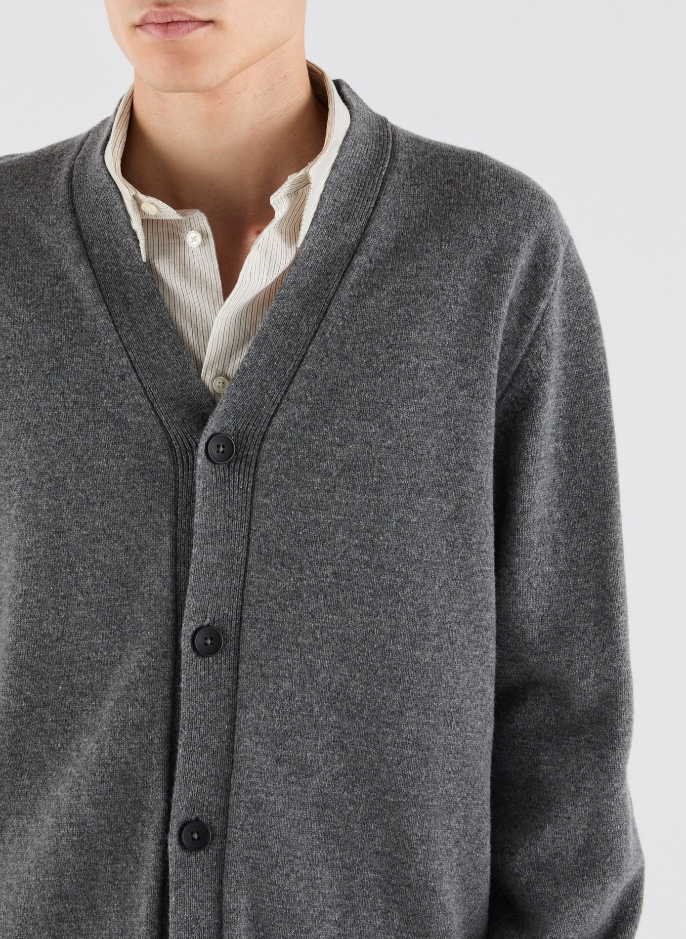Cardigan Gardy col V en laine Gris