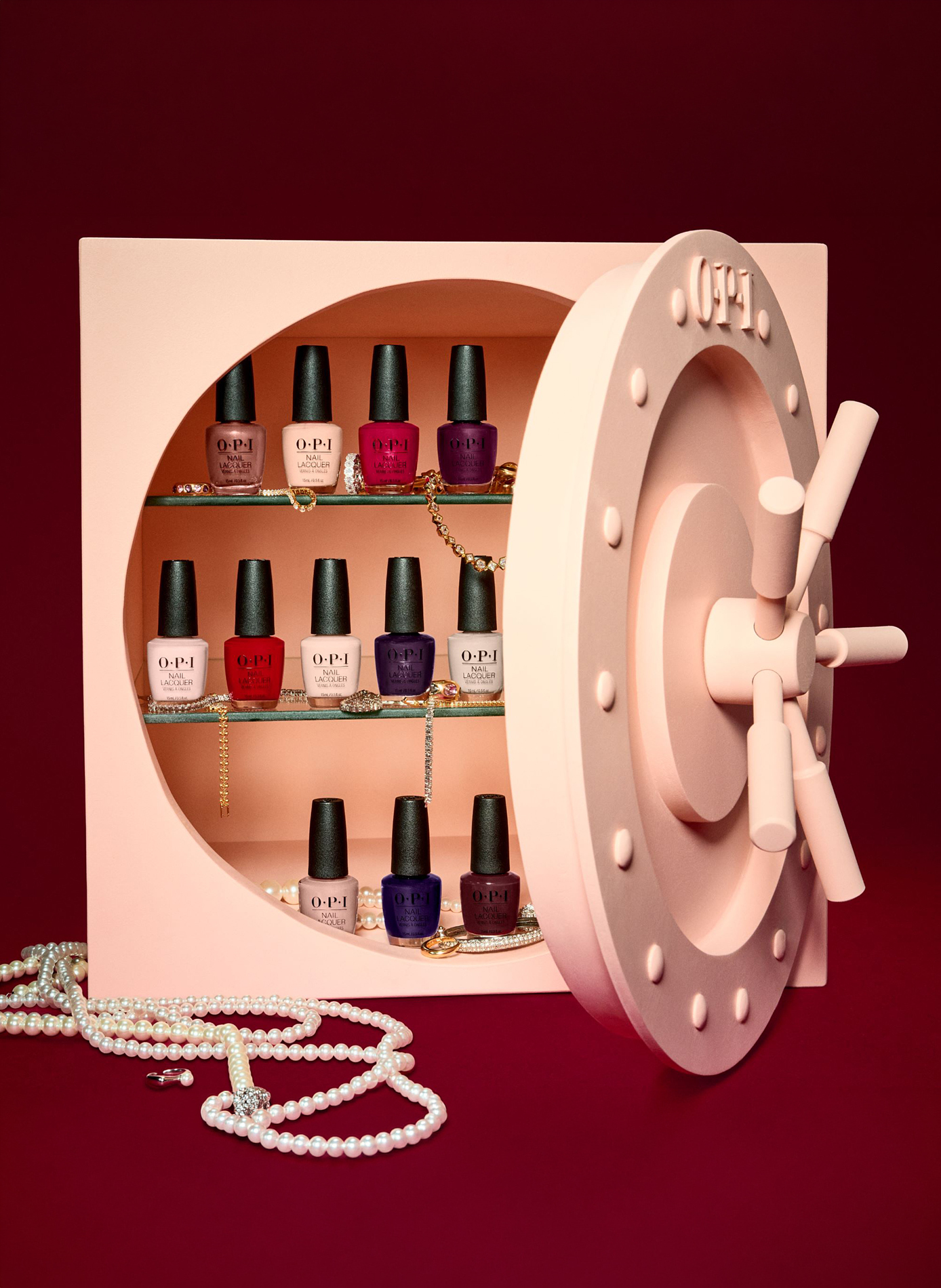Vodka & Caviar - Nail Lacquer OPI Rouge moyen