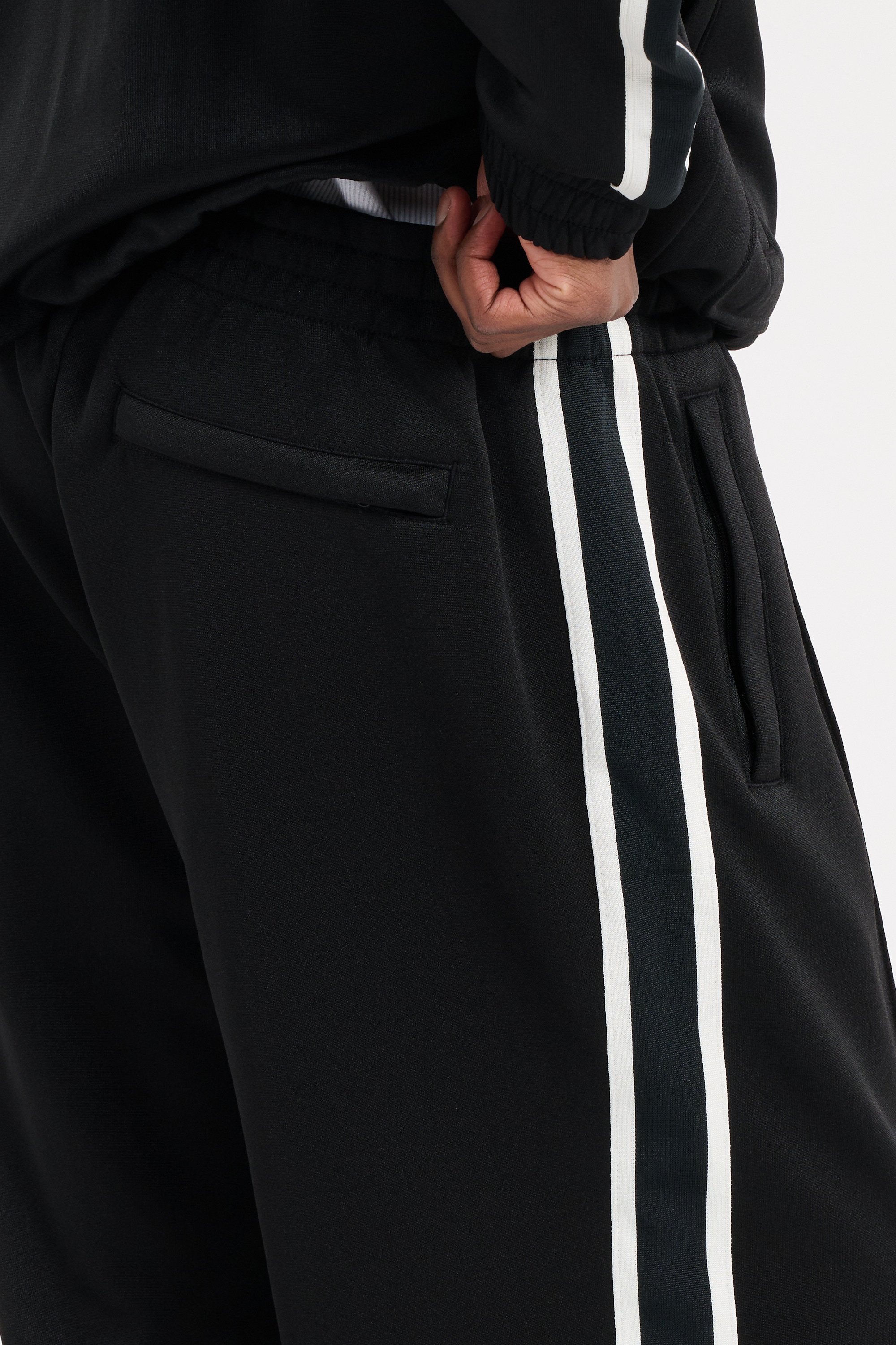 Pantalon de survêtement bolar sweat pant CARHARTT WIP Noir