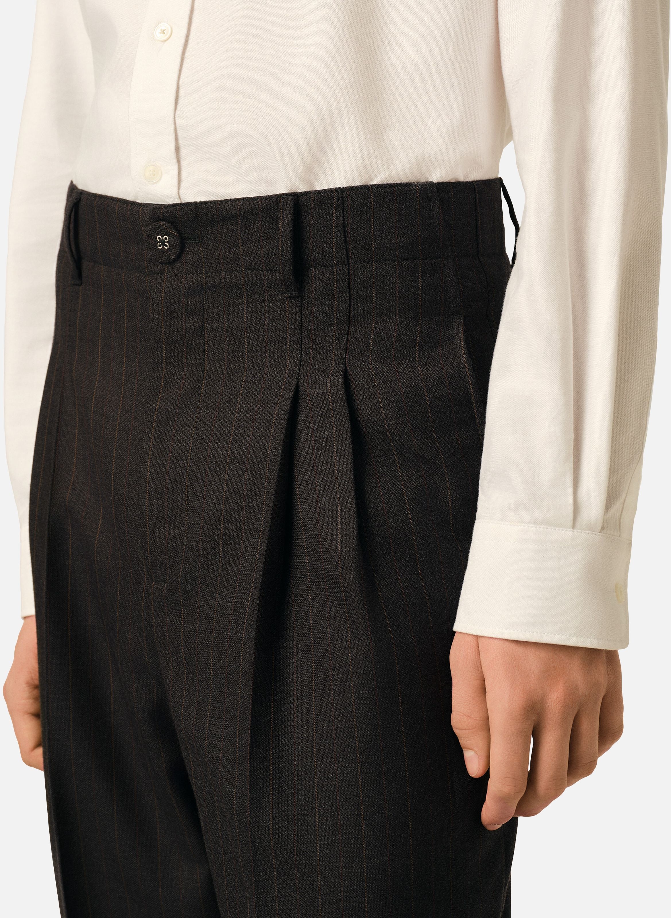 Pantalon rayé en laine coupe carotte taille haute AMI PARIS Gris