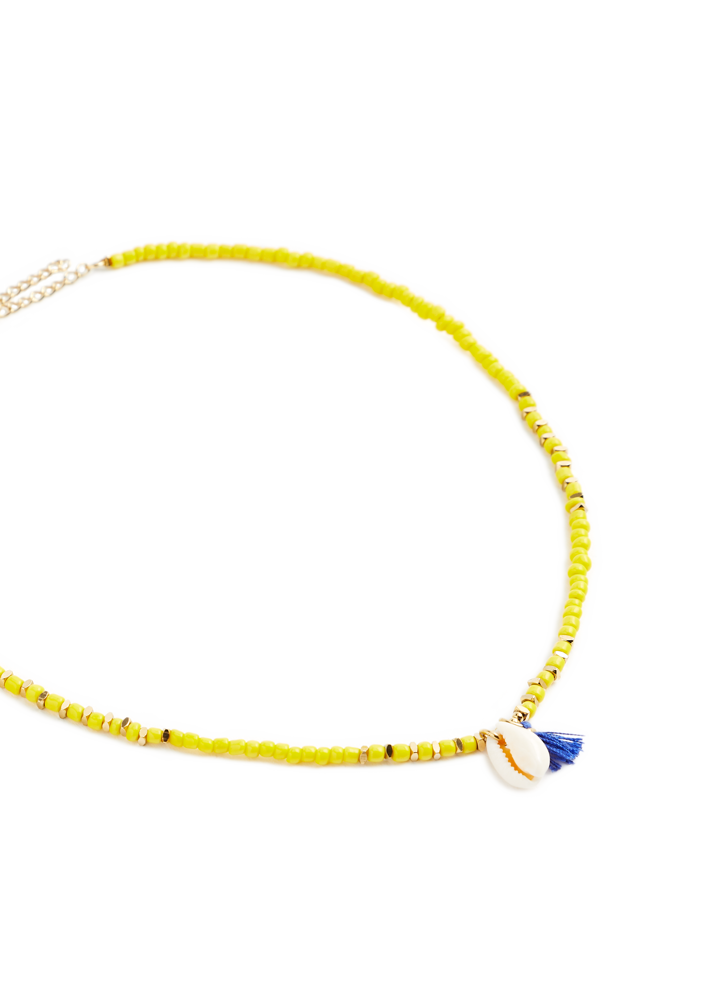 Collier à perles fantaisie et coquillage