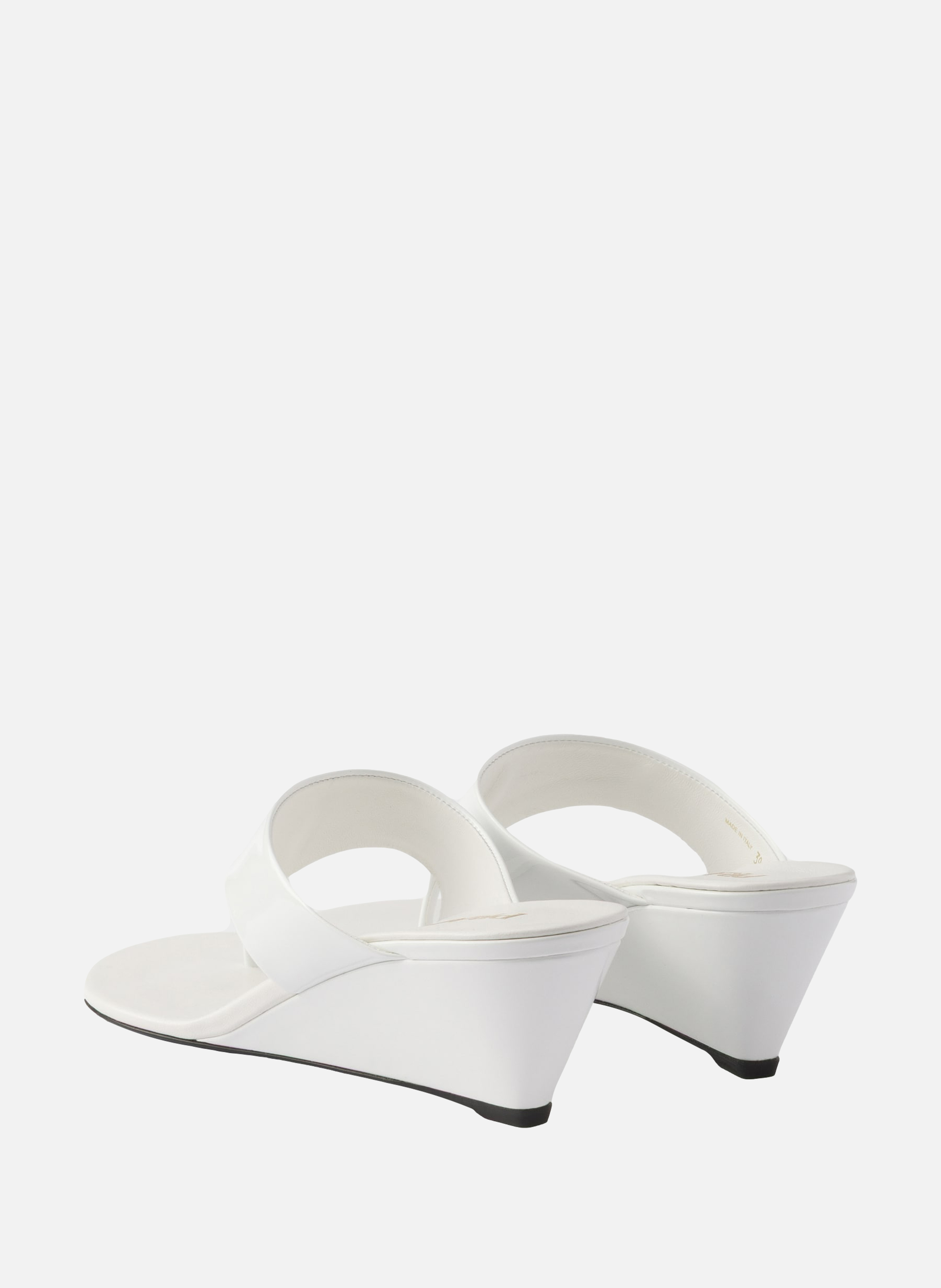 Tongs en cuir verni PRADA Blanc