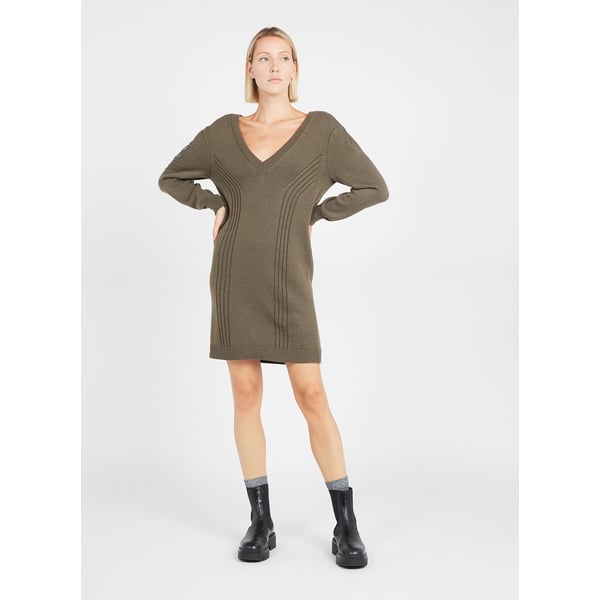 Robe mi longue décolleté v en maille