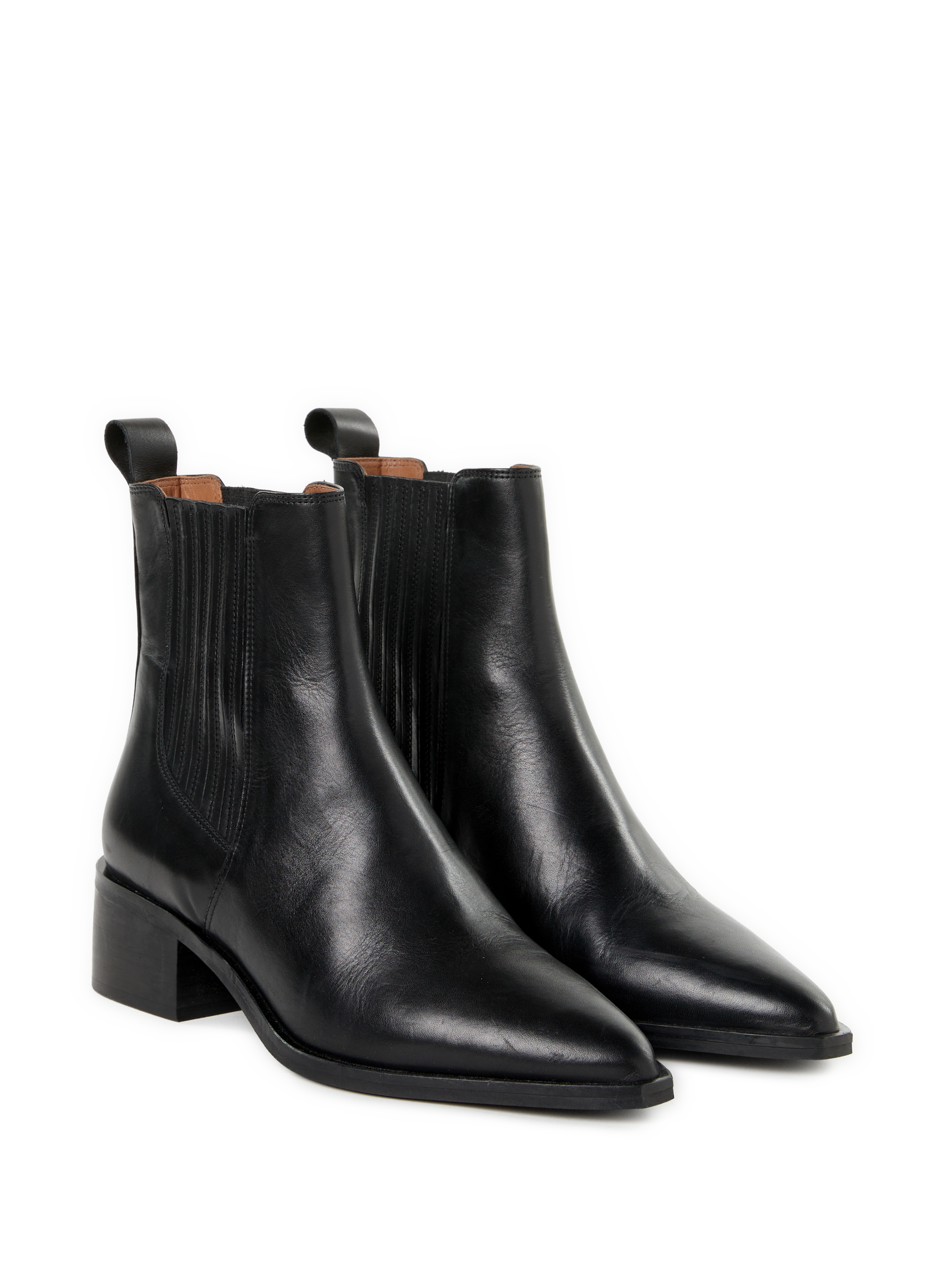 Beyoncé pointed leather ankle boots SAISON 1865 Black