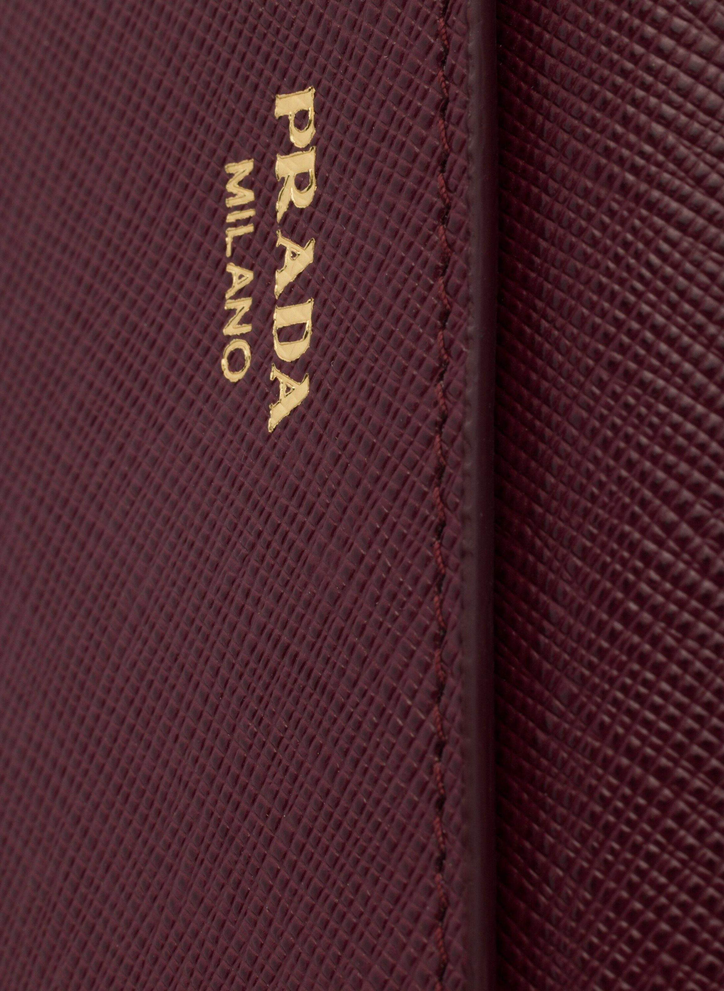 Portefeuille à bandoulière en cuir saffiano PRADA Rouge