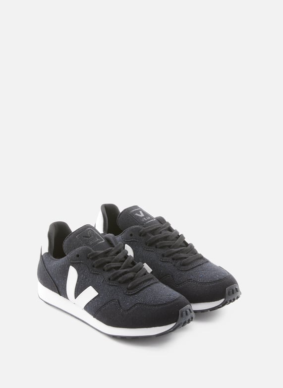 Veja flannel trainers hotsell