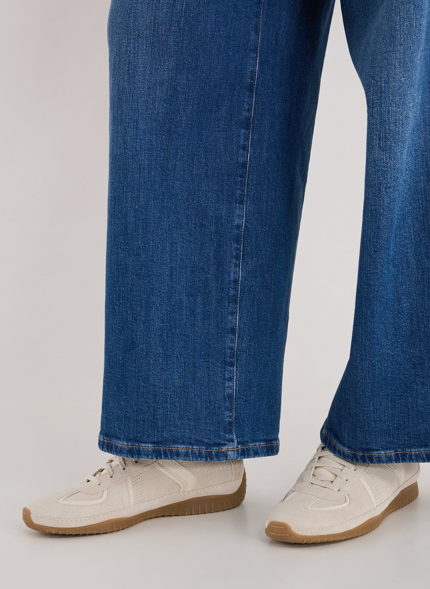 Meridor leather sneakers CLARKS White