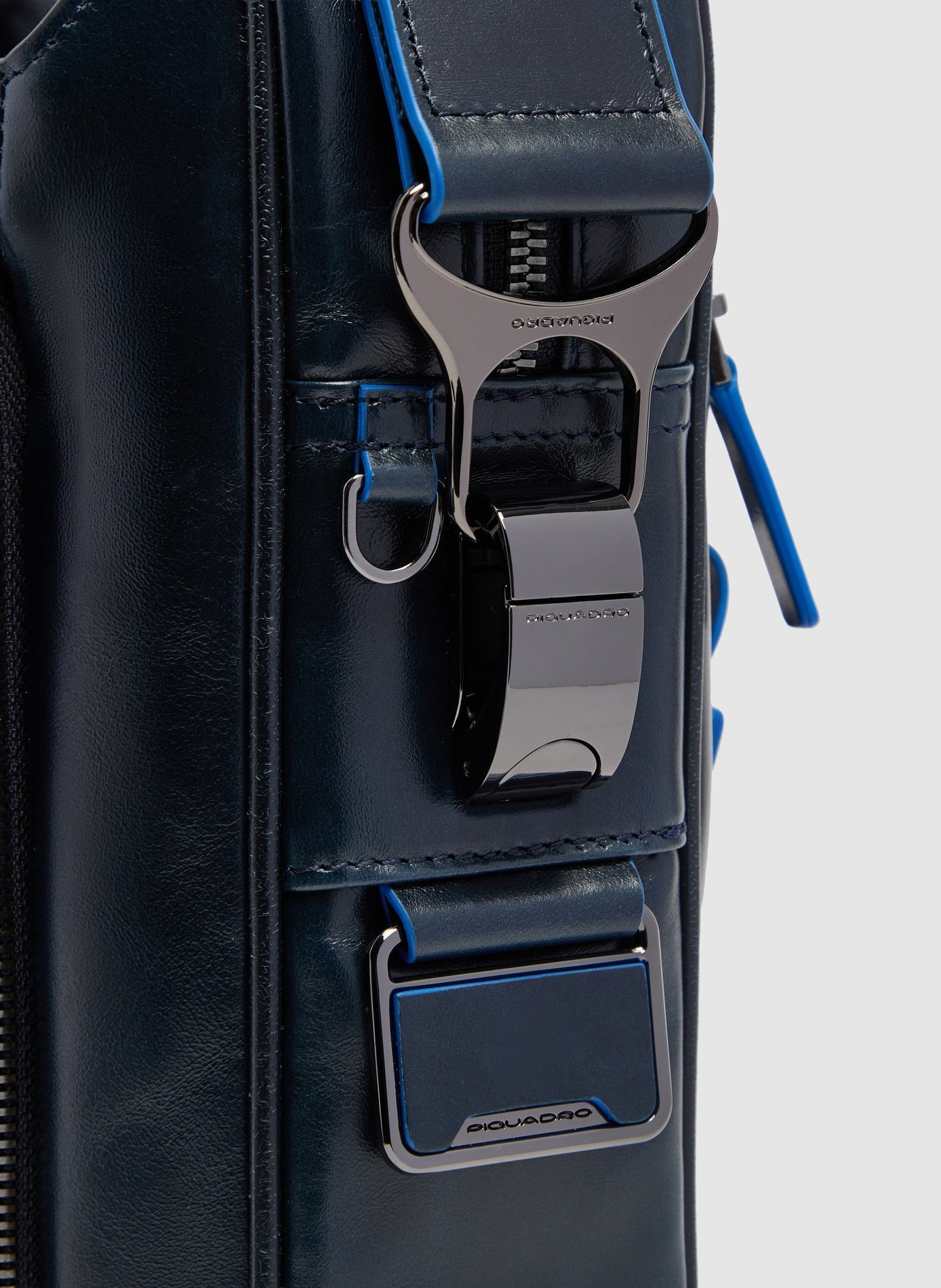 Sac d'ordinateur 15" personnalisable PIQUADRO Bleu