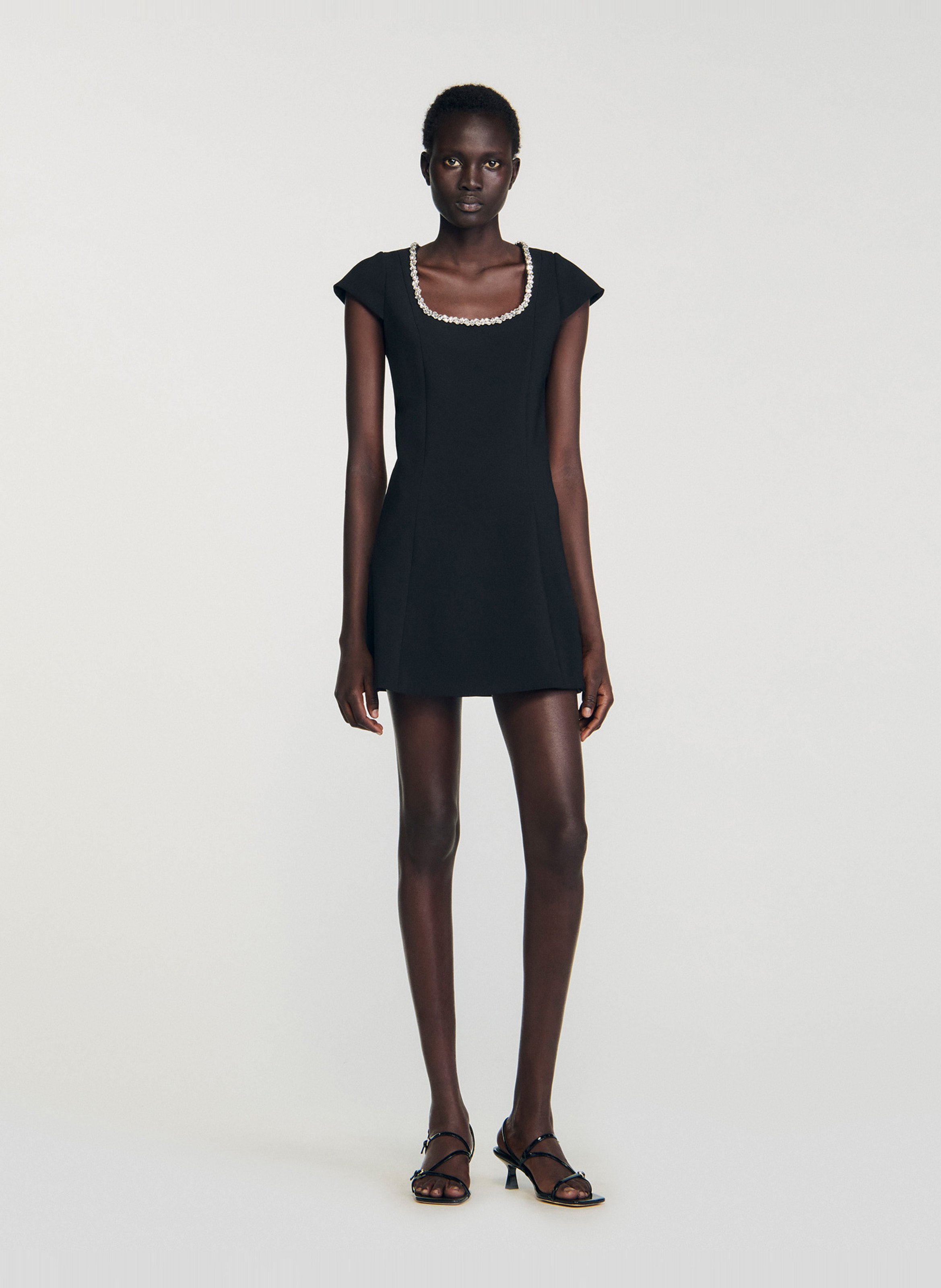 SANDRO Robe courte col rond Noir