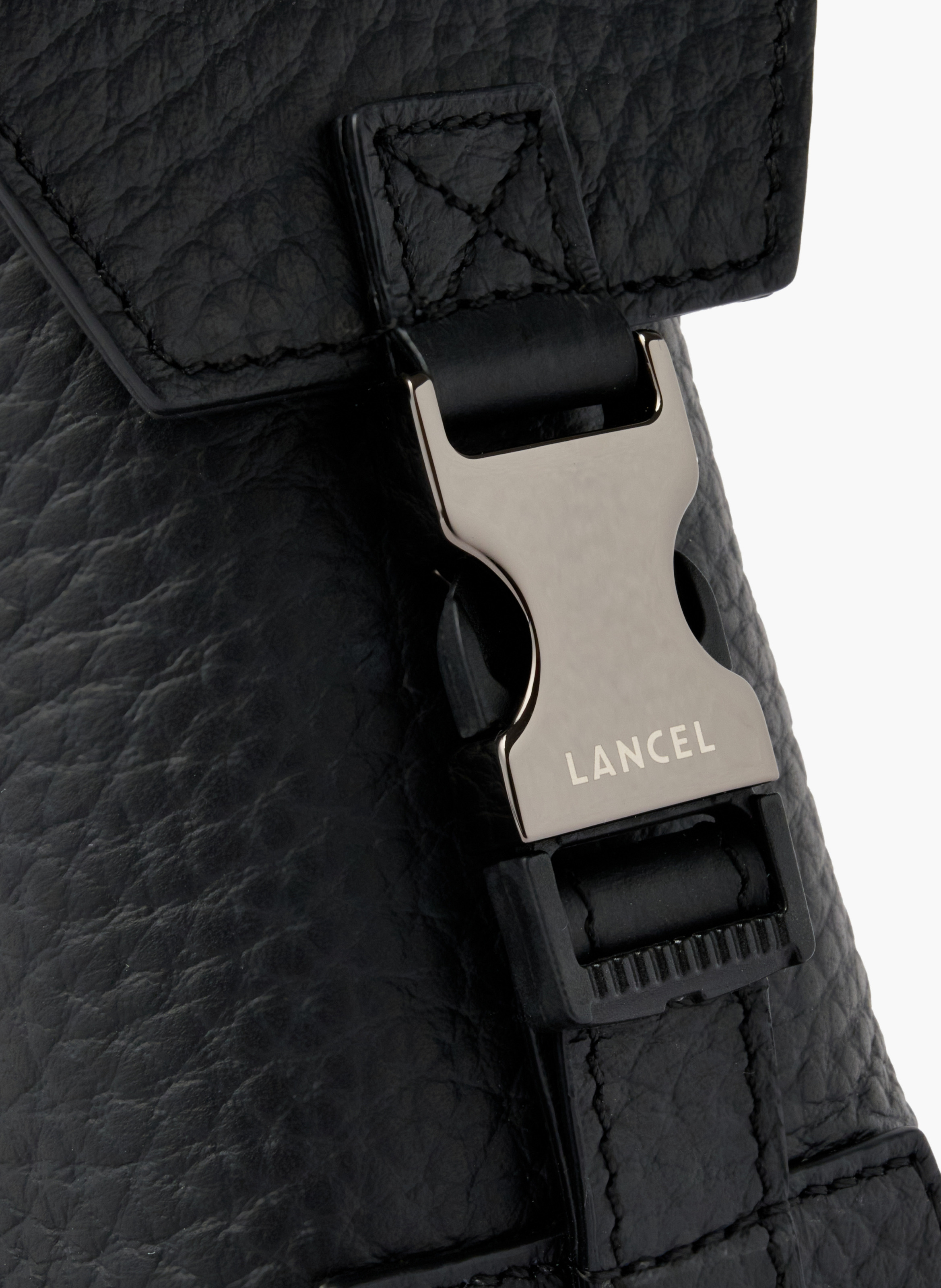 Mini sac vertical rabat milo de lancel en cuir LANCEL Noir