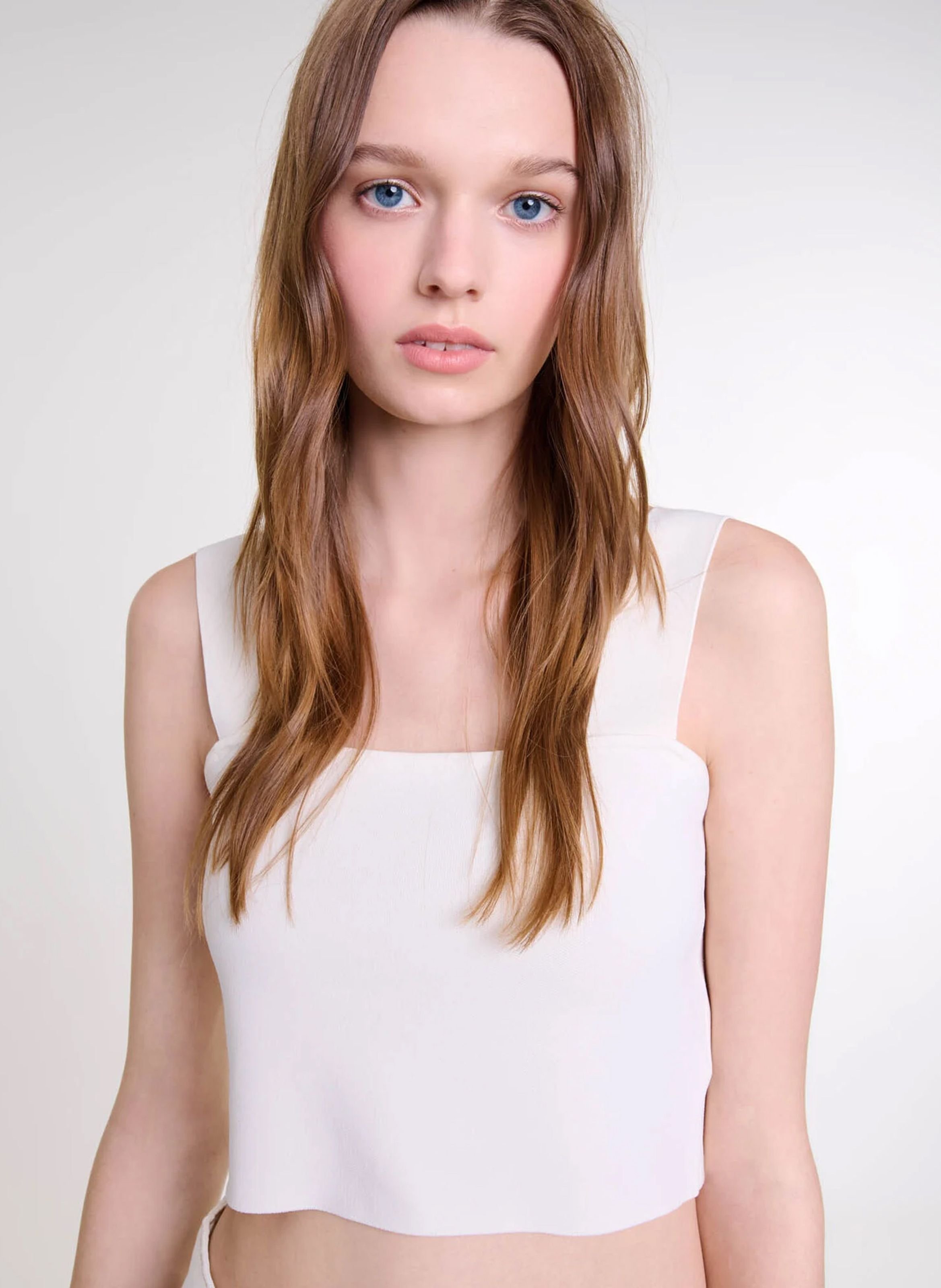 Top court col carré MAJE Beige