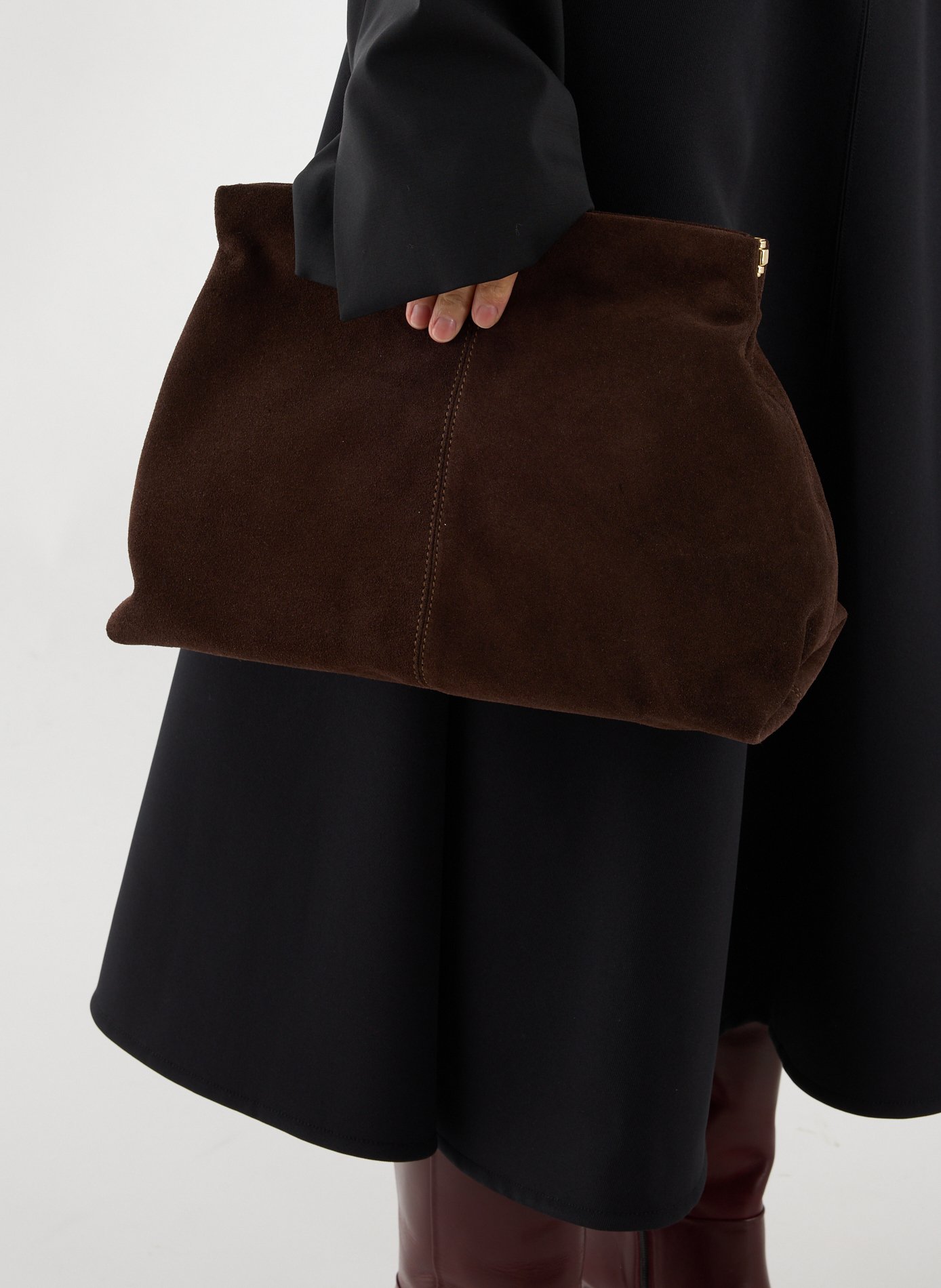 FLATTERED Suede leather clutch Brown