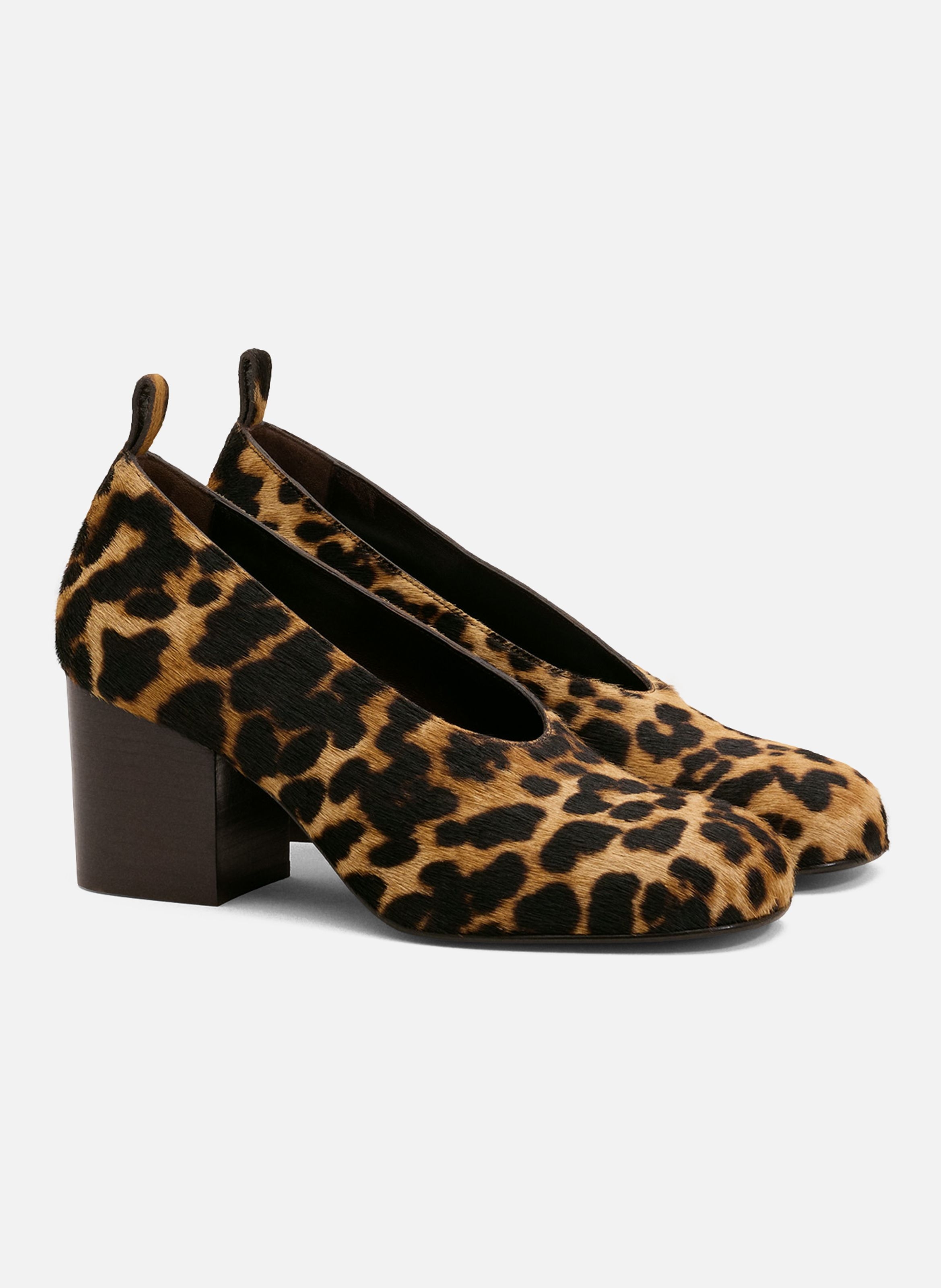 Escarpins imprimés léopard en cuir de vachette AMI PARIS Beige