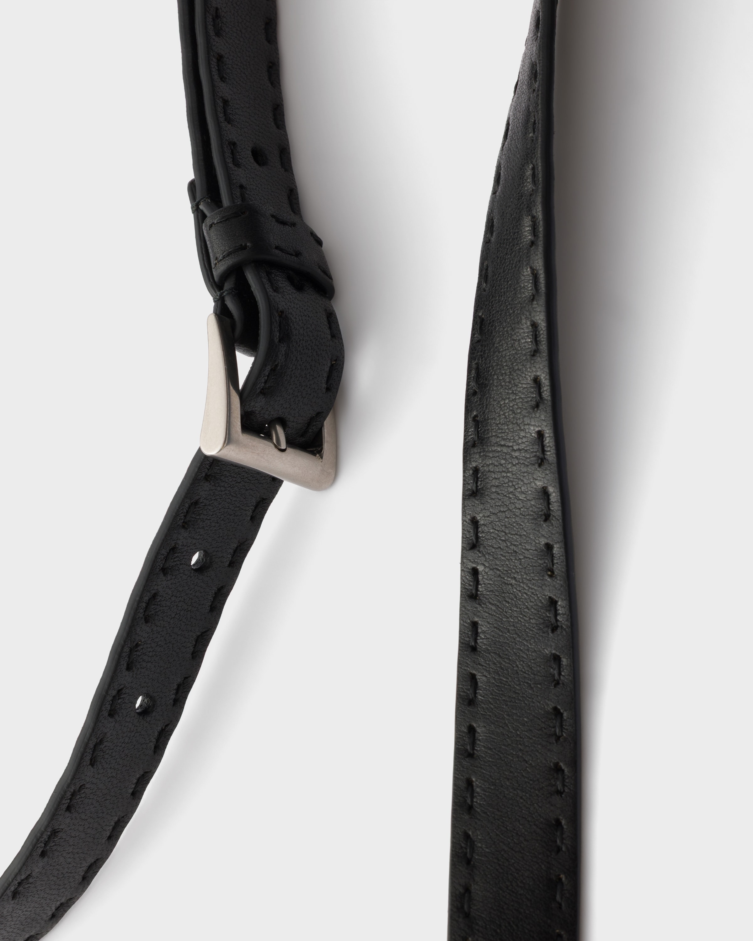 Ceinture en cuir à effet vieilli PRADA Noir