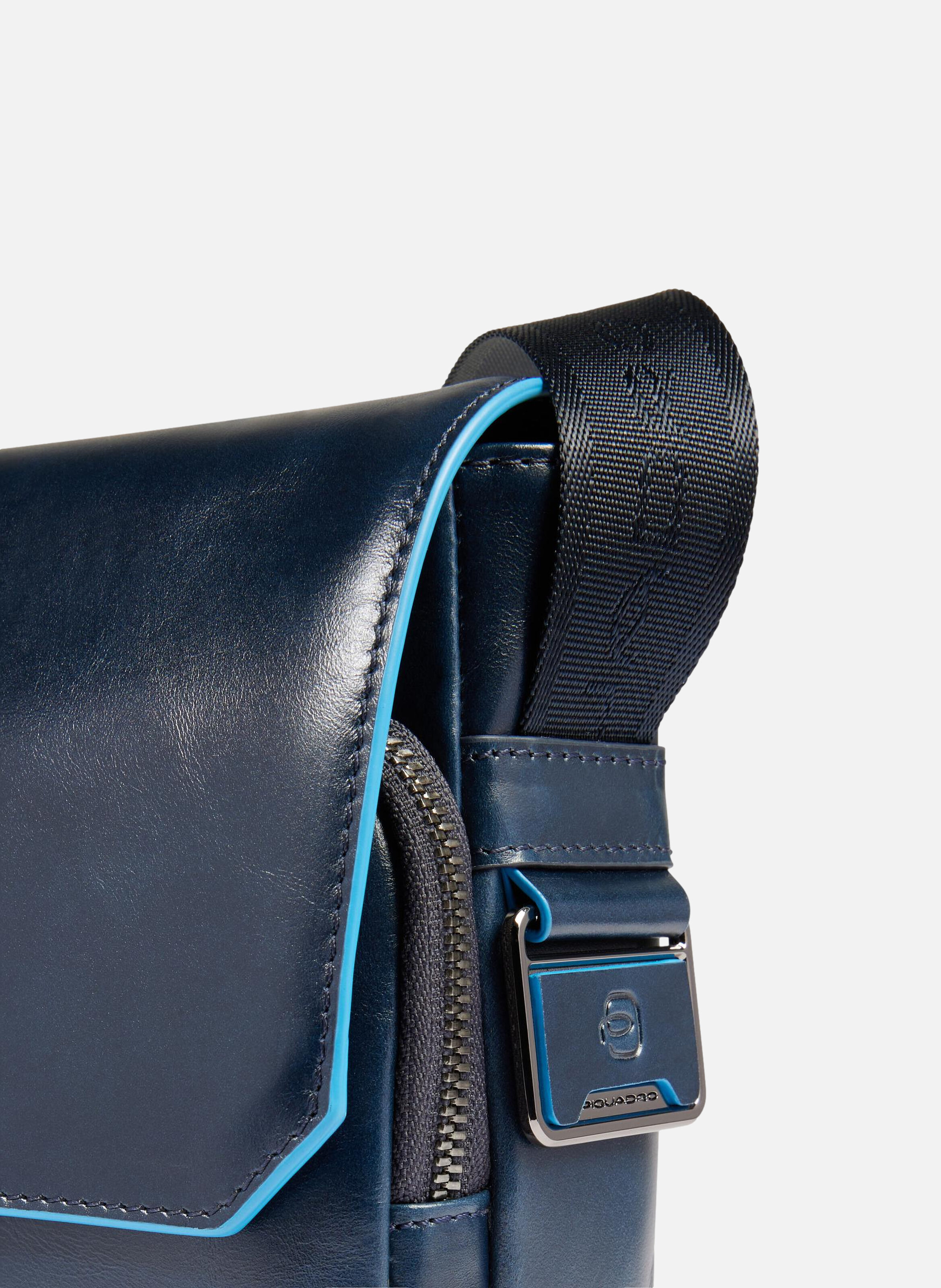 Personalizable men's crossbody bag PIQUADRO Blue
