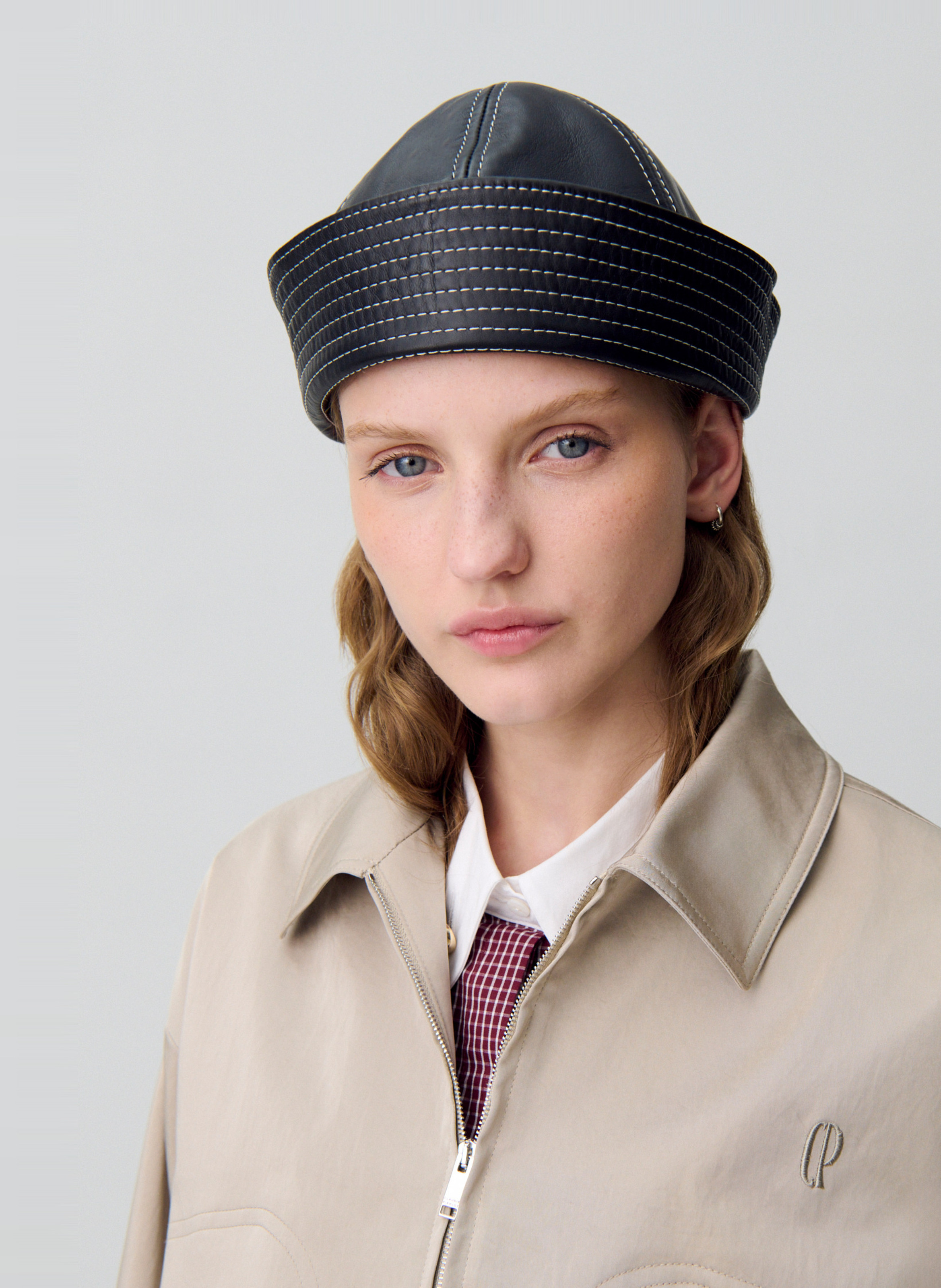 Bob cuir surpiqûres contrastées CLAUDIE PIERLOT Noir