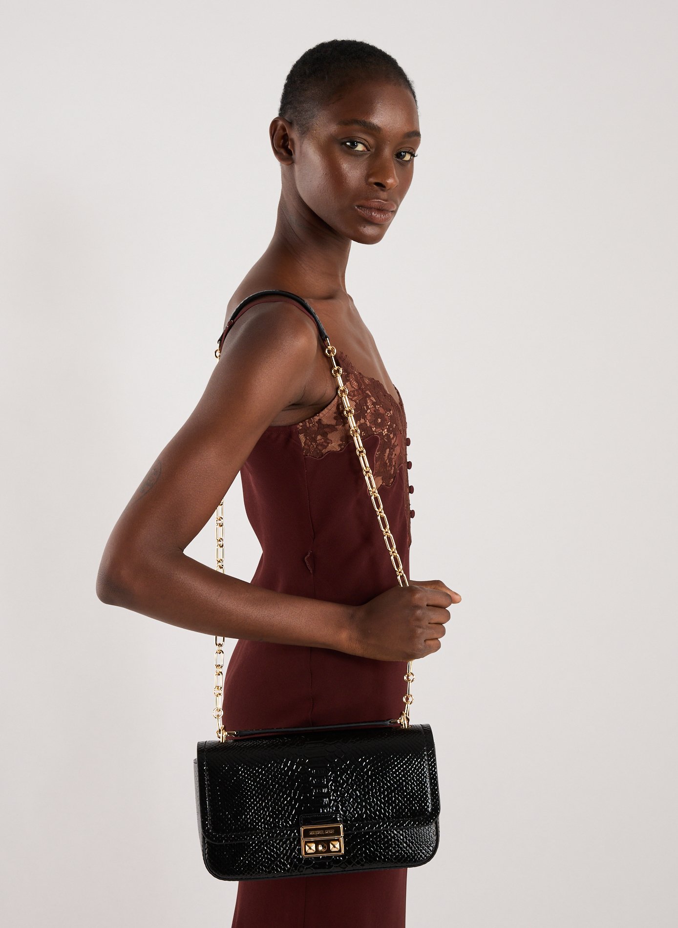 Textured leather handbag MICHAEL KORS Black