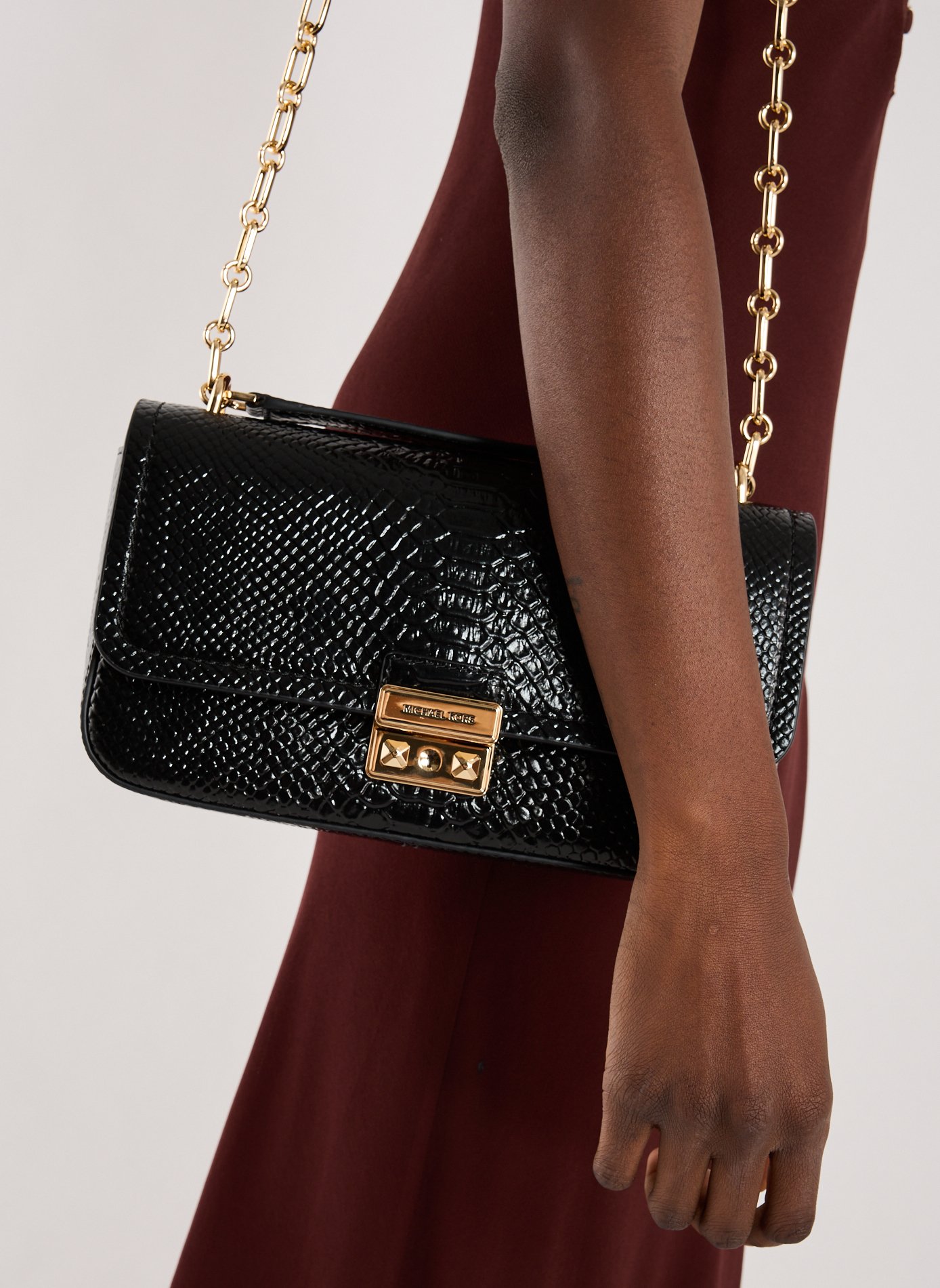 Textured leather handbag MICHAEL KORS Black