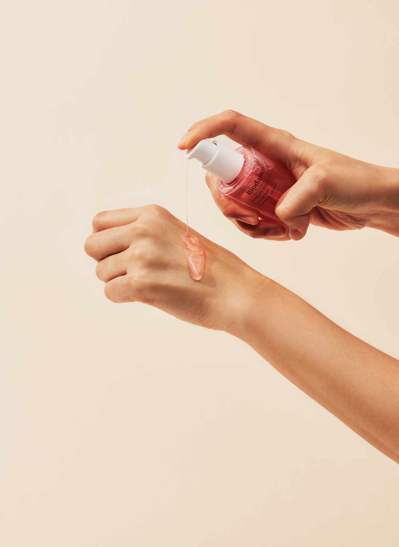 Pore-Perfecting Serum with peptides and collagen BIODANCE No color