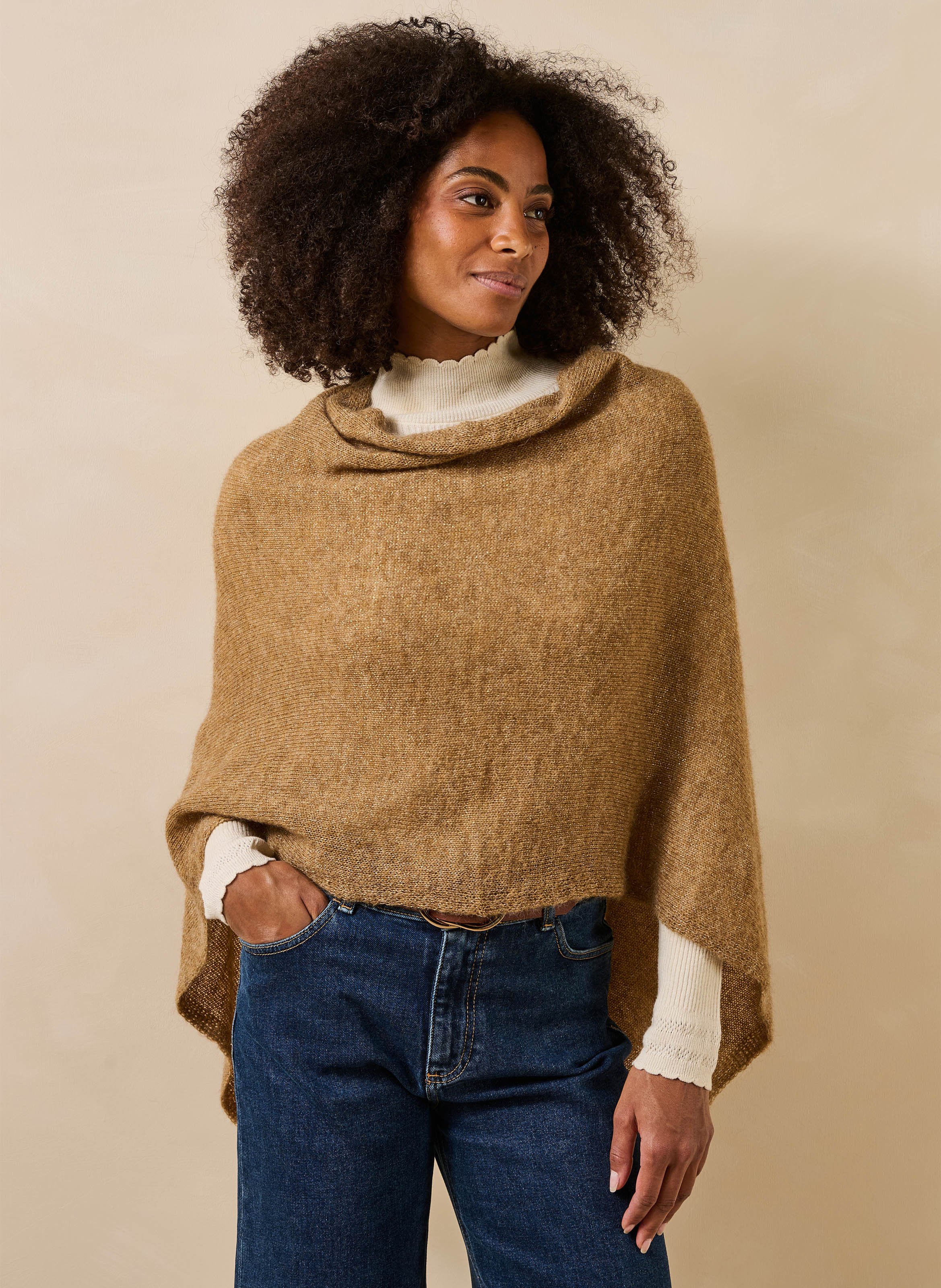 Poncho van wolmix LA FEE MARABOUTEE Beige