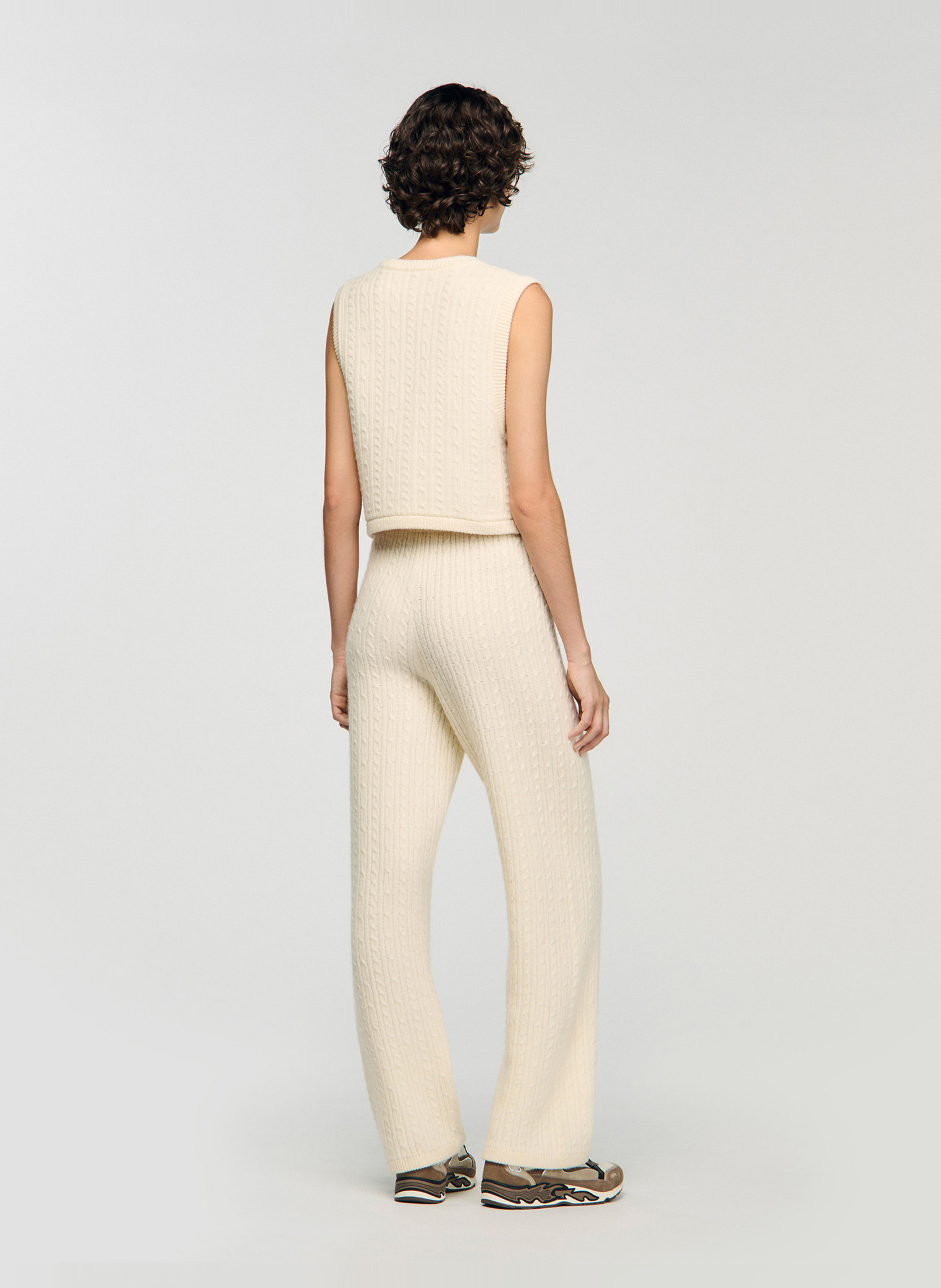 Gilet col v sans manches en laine mélangée SANDRO Beige