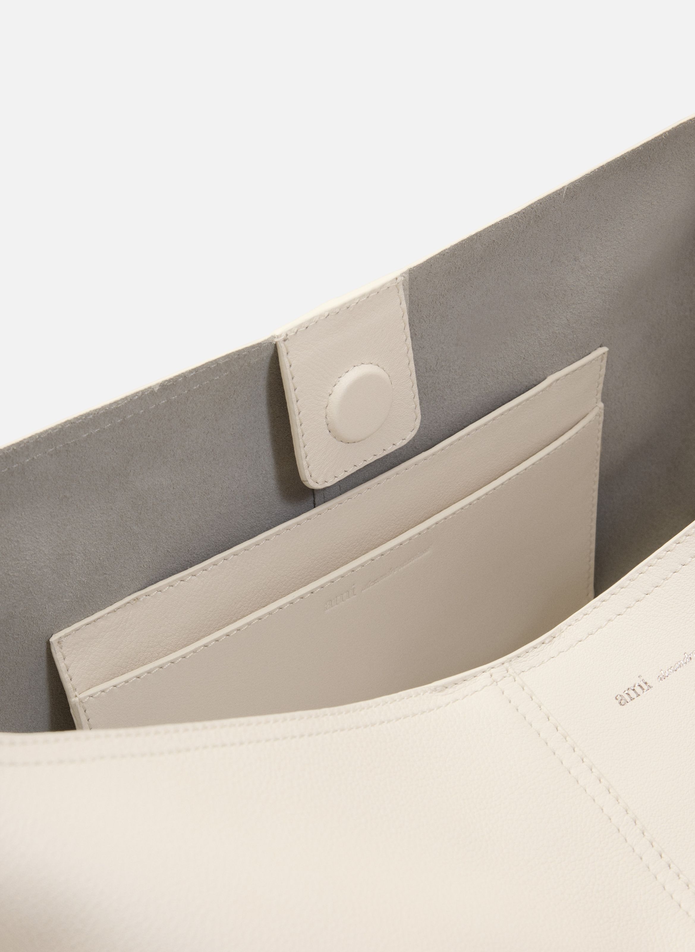 Sac porté croisé etienne unisexe en cuir de taurillon AMI PARIS Blanc