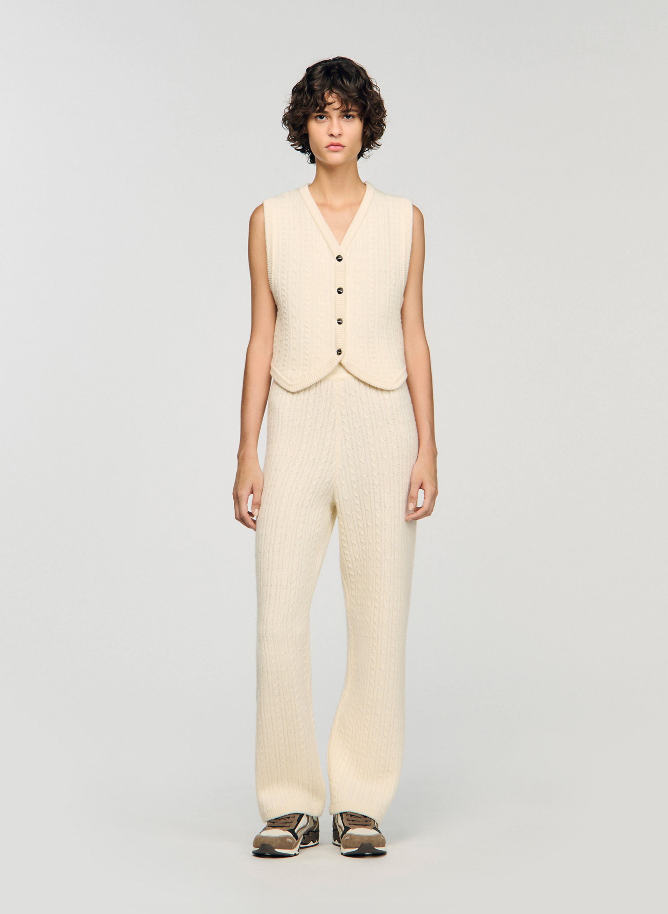 Gilet col v sans manches en laine mélangée SANDRO Beige