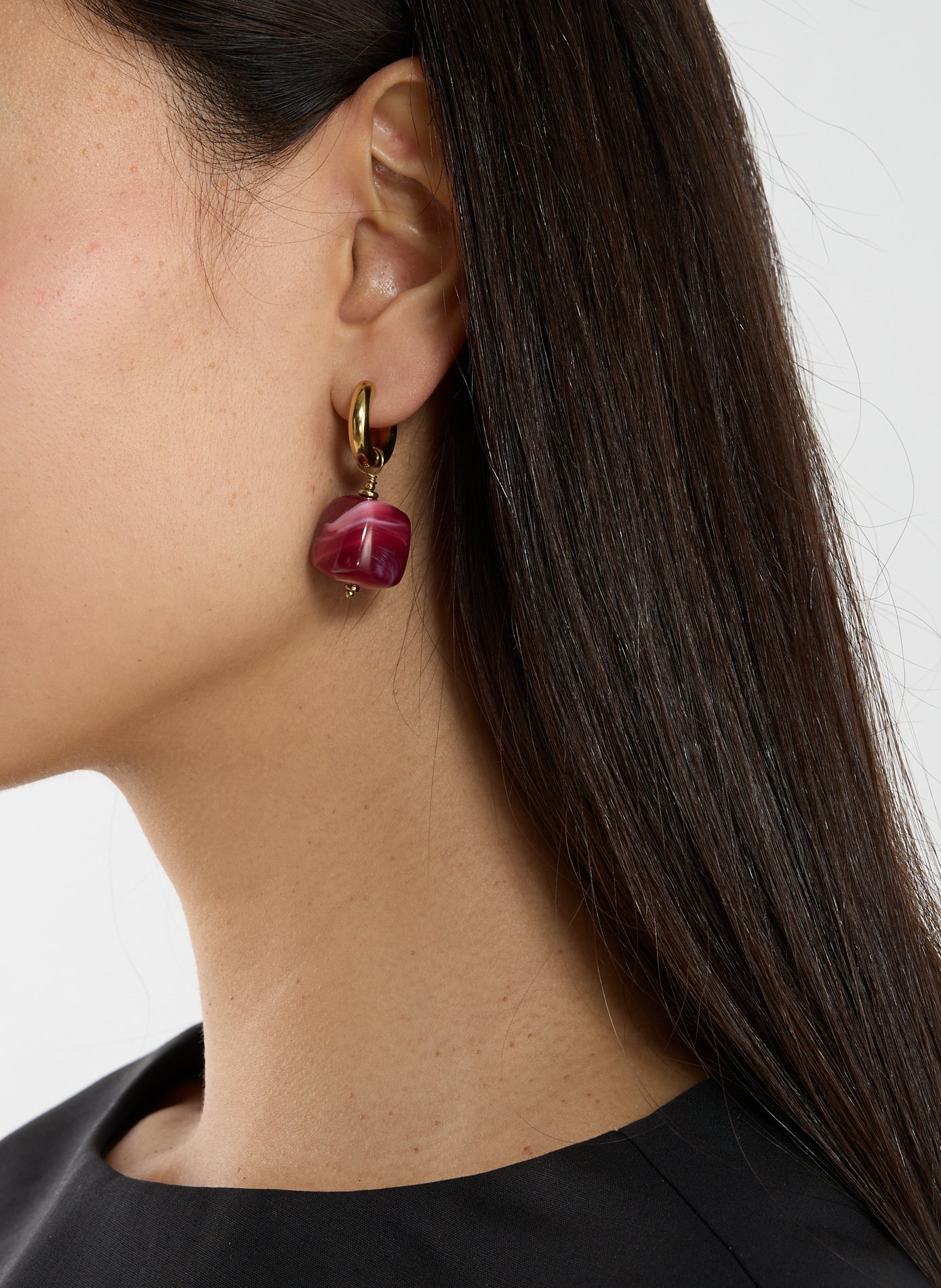 AU PRINTEMPS PARIS Boucles d'oreilles  Rouge