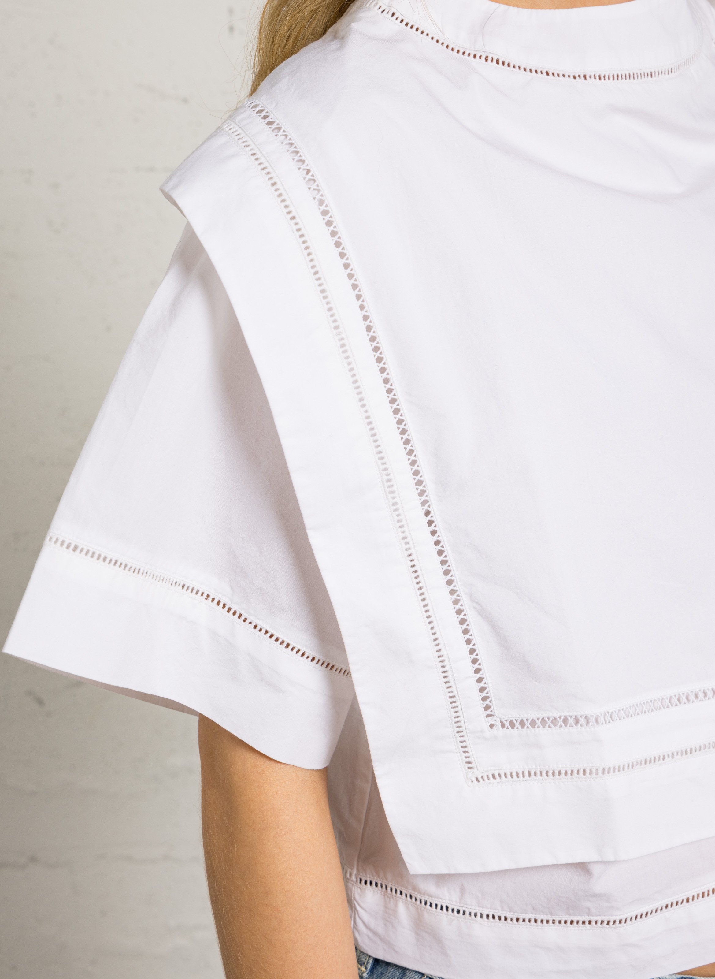 Top court col rond dégagé en coton irene SOEUR Blanc