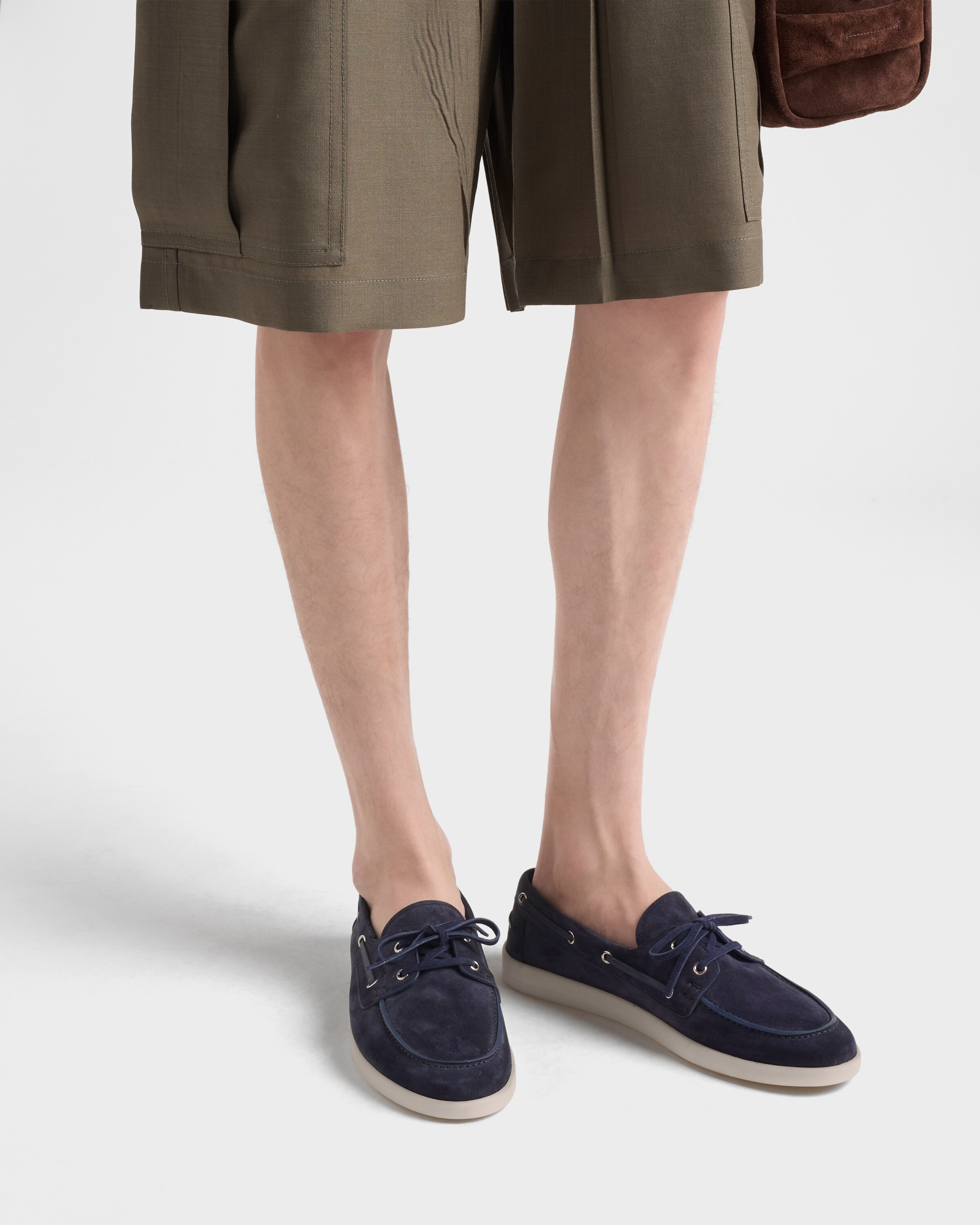 Souliers bateau en veau velours avec lacets PRADA Bleu