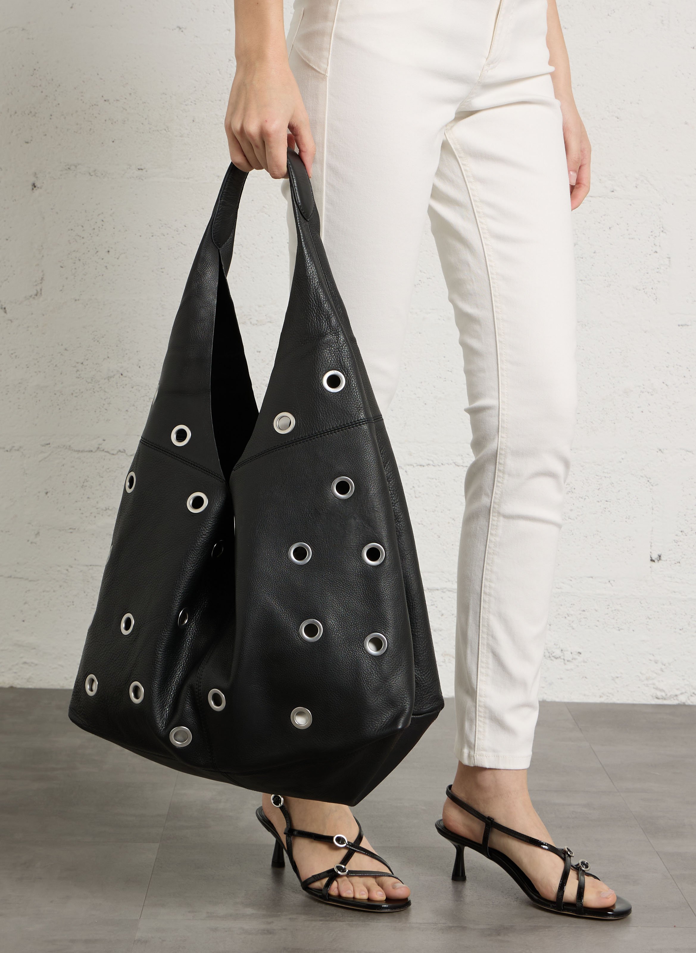 Sac hobo à œillets en cuir souple hobo l IKKS Noir