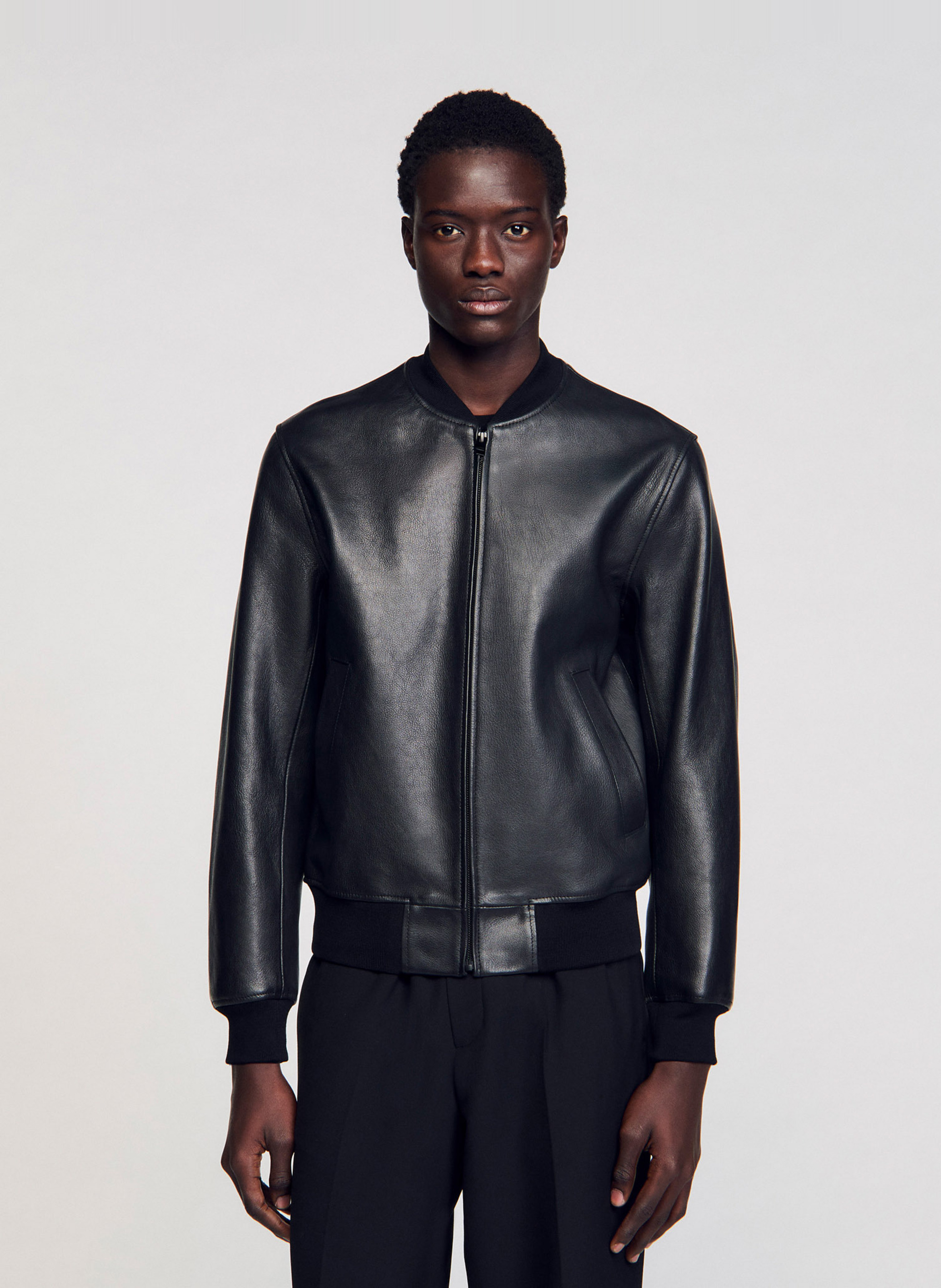 Blouson droit en cuir SANDRO Noir