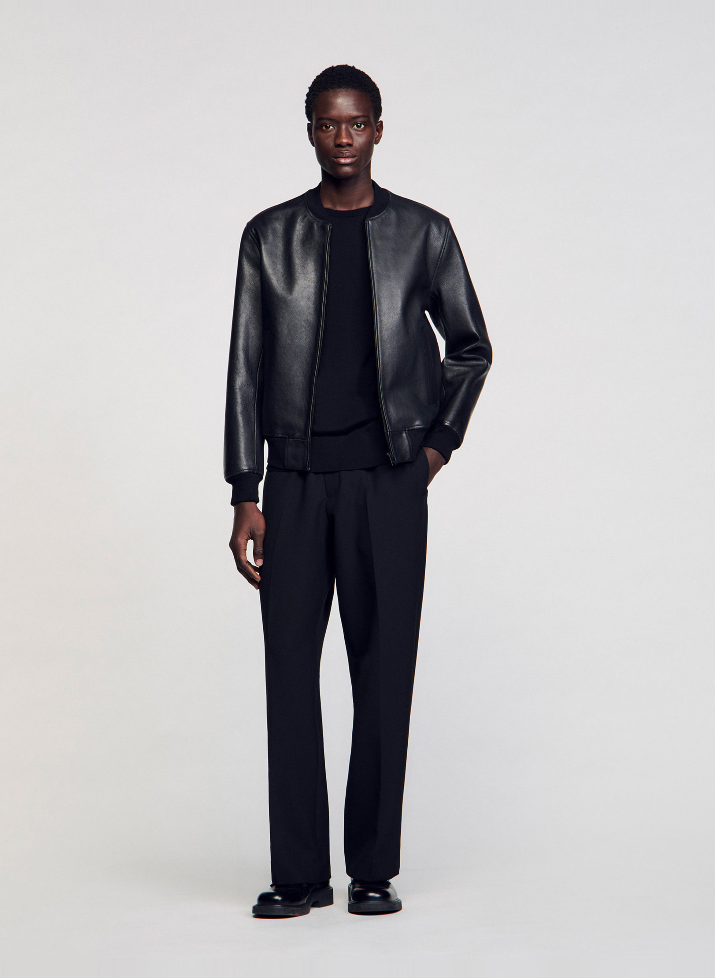 Blouson droit en cuir SANDRO Noir