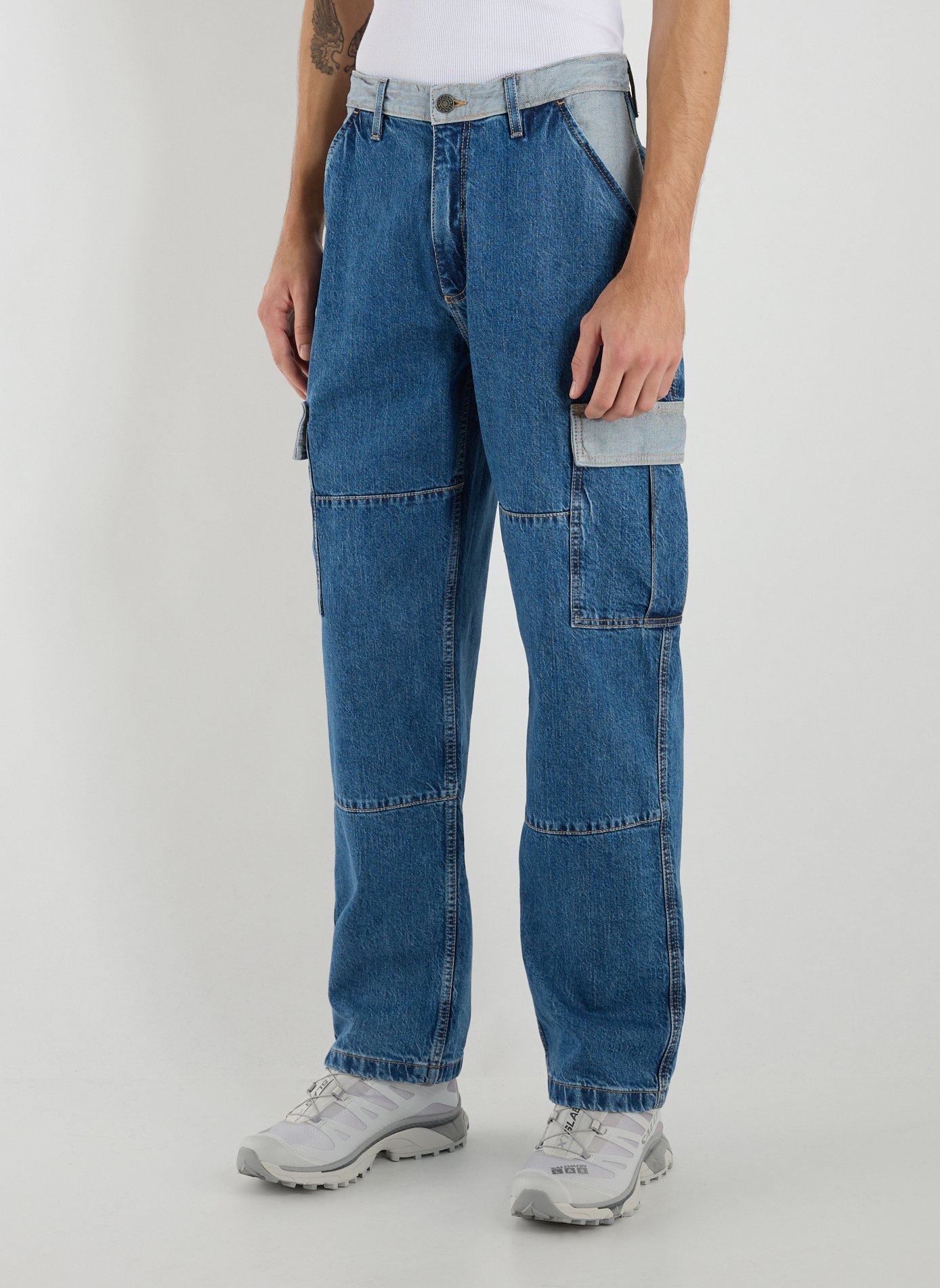 GUESS Cargo-style jeans Blue