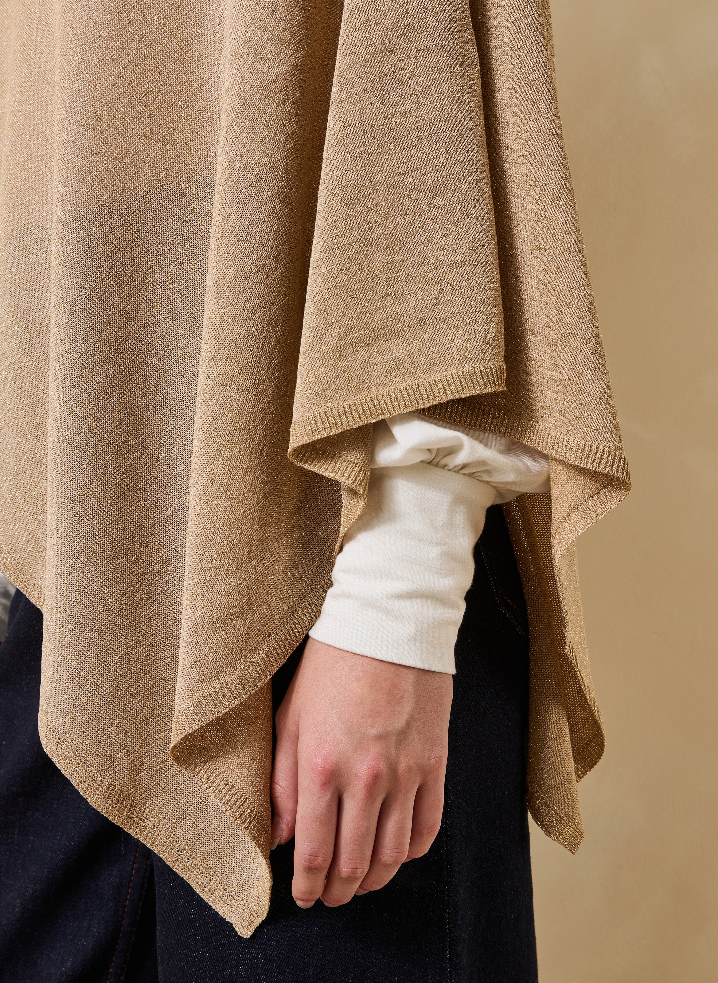 Poncho met iriserende glans LA FEE MARABOUTEE Goud