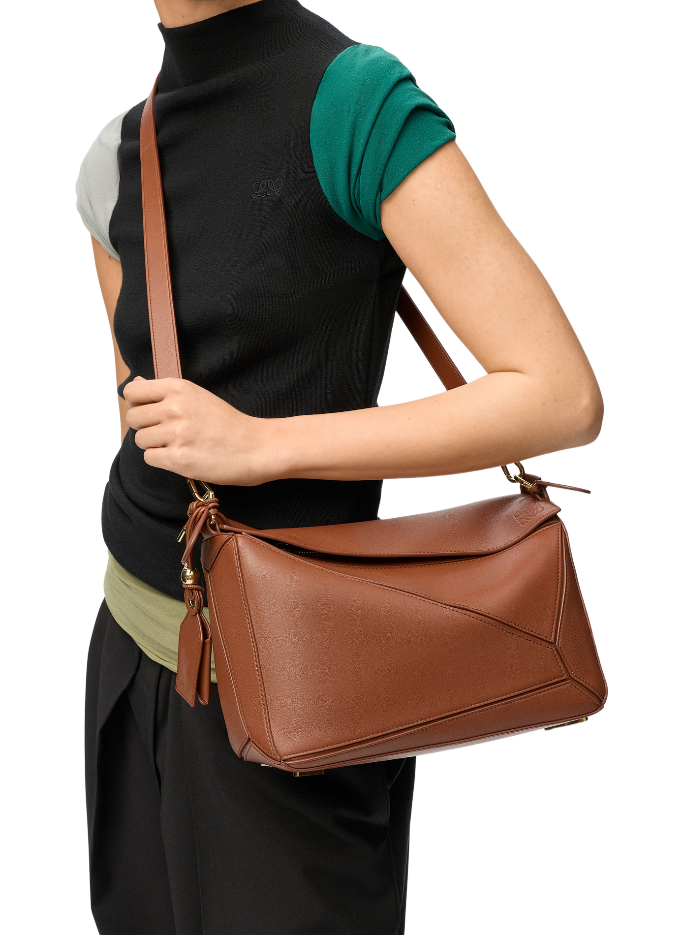 Medium Featherlight Puzzle Bag in Nappa Lambskin Leather LOEWE Brown