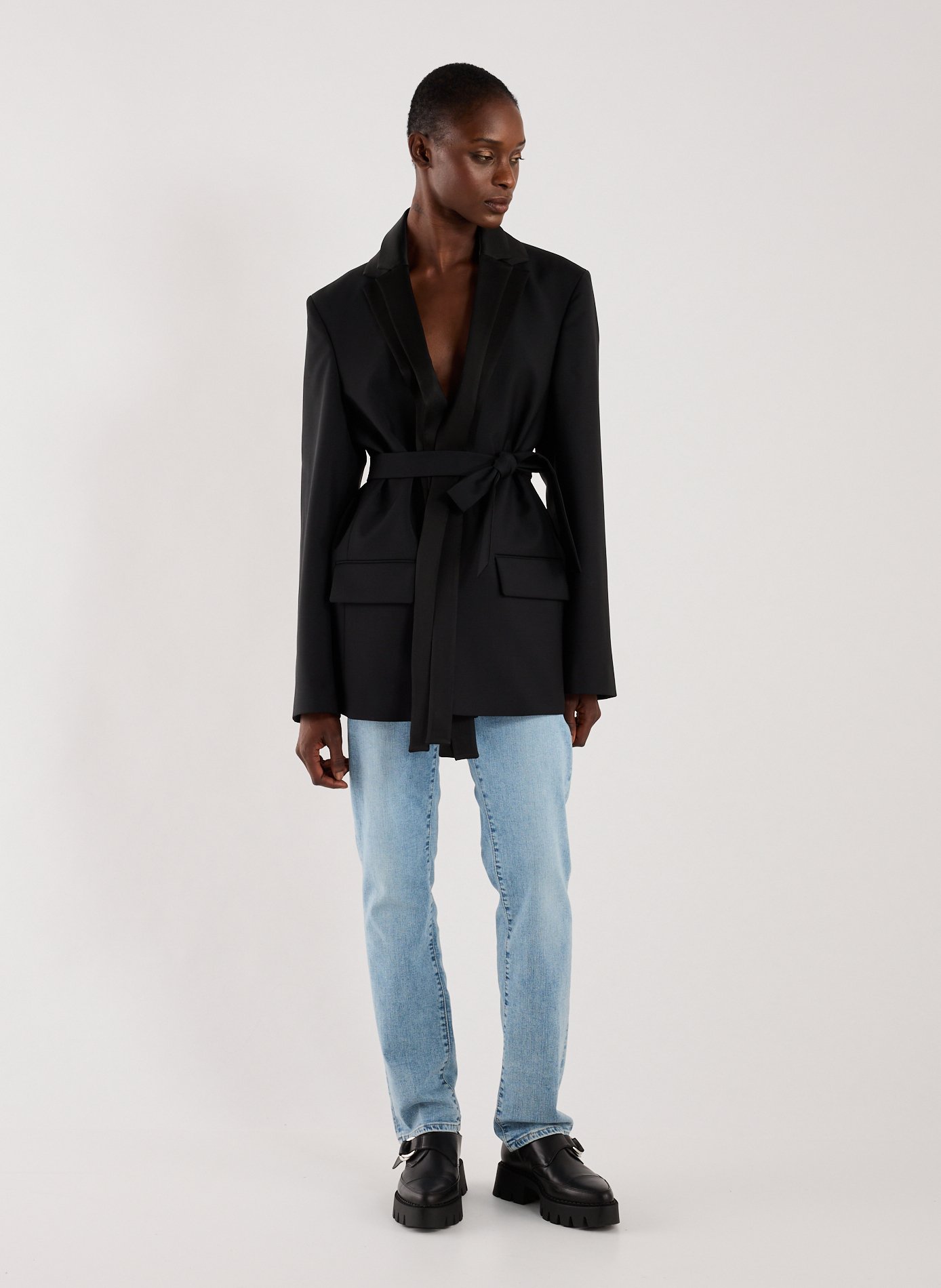 Veste de costume à revers en satin ROHE FRAMES Noir