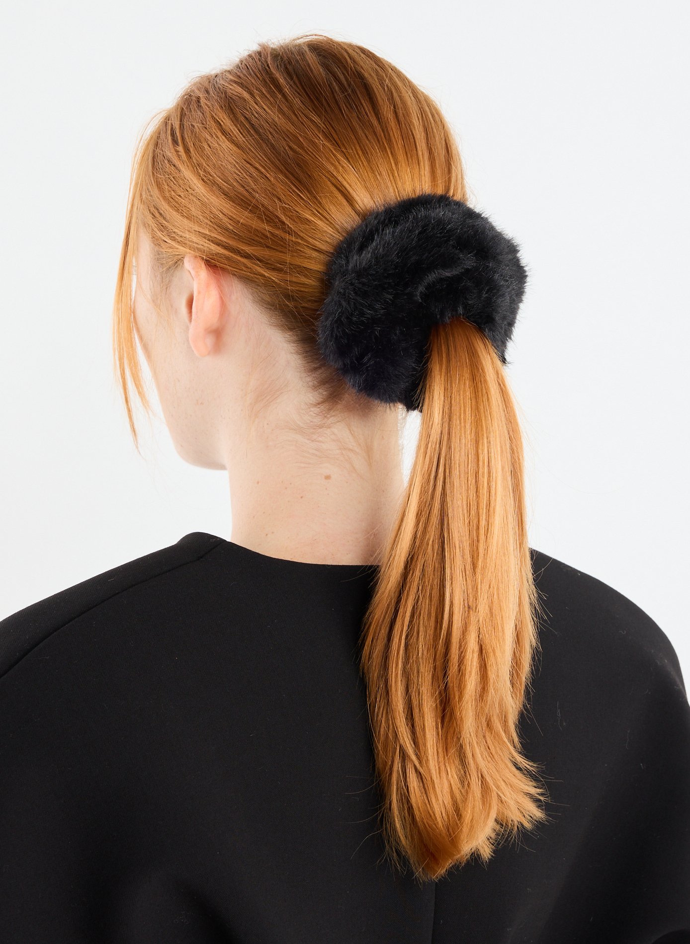 Fur scrunchie AU PRINTEMPS PARIS Black